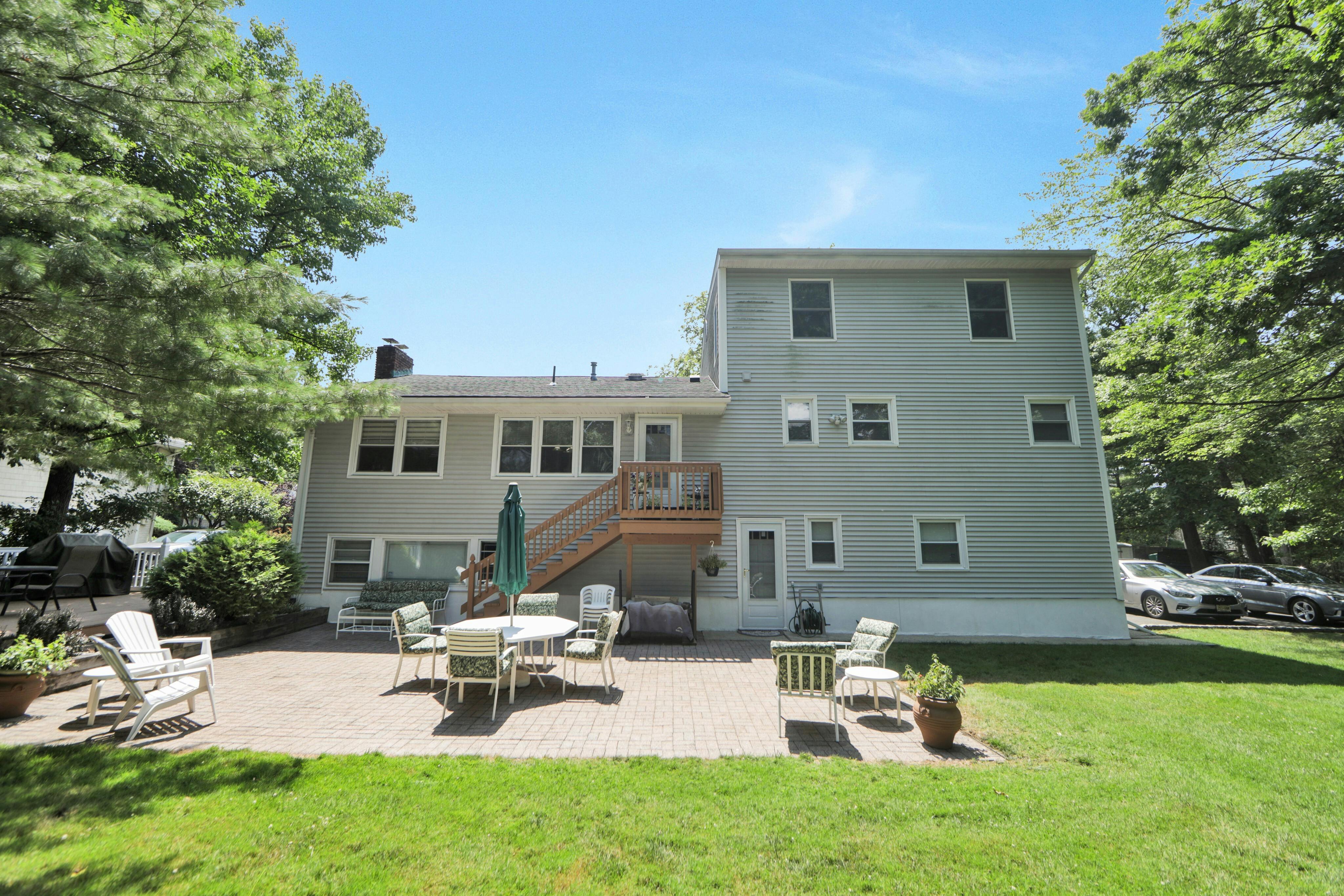 10 Lynn Drive 