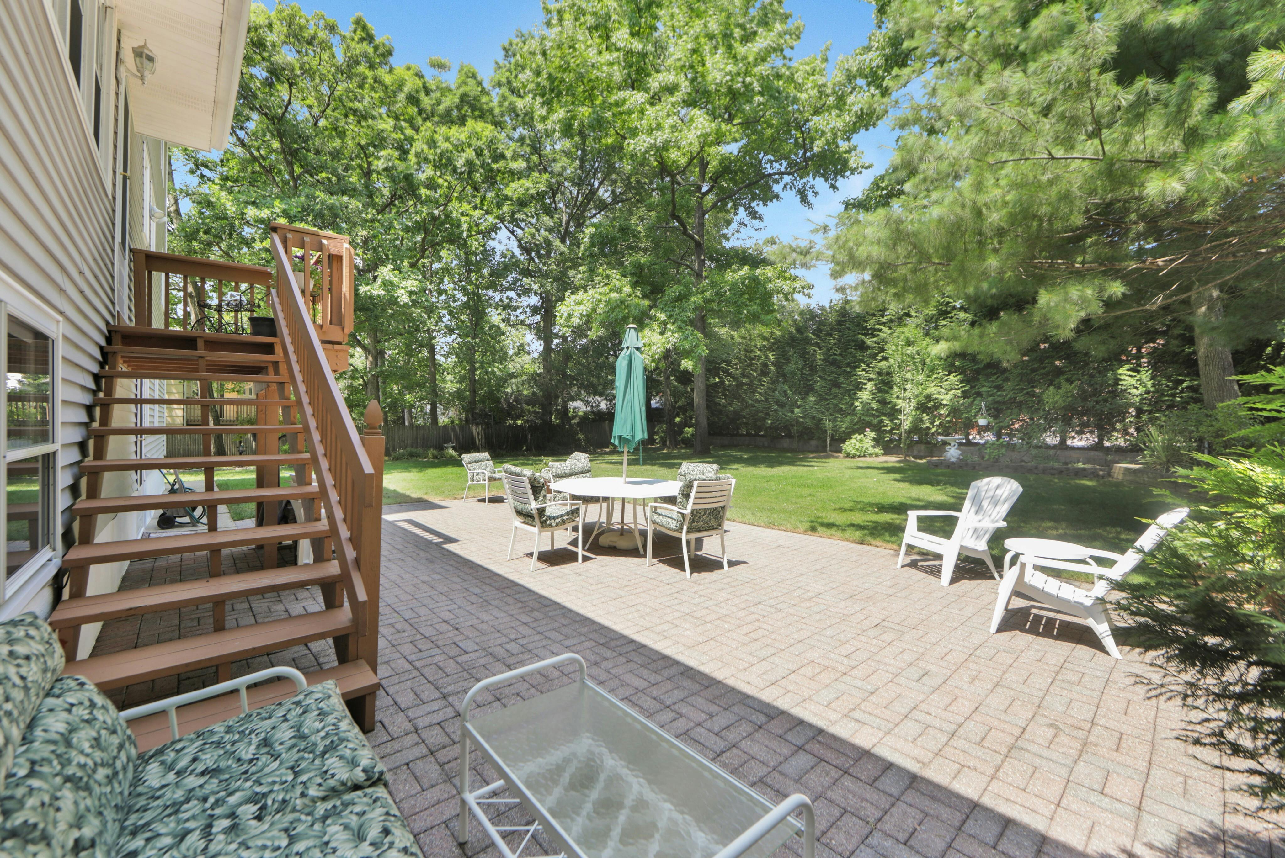 10 Lynn Drive 