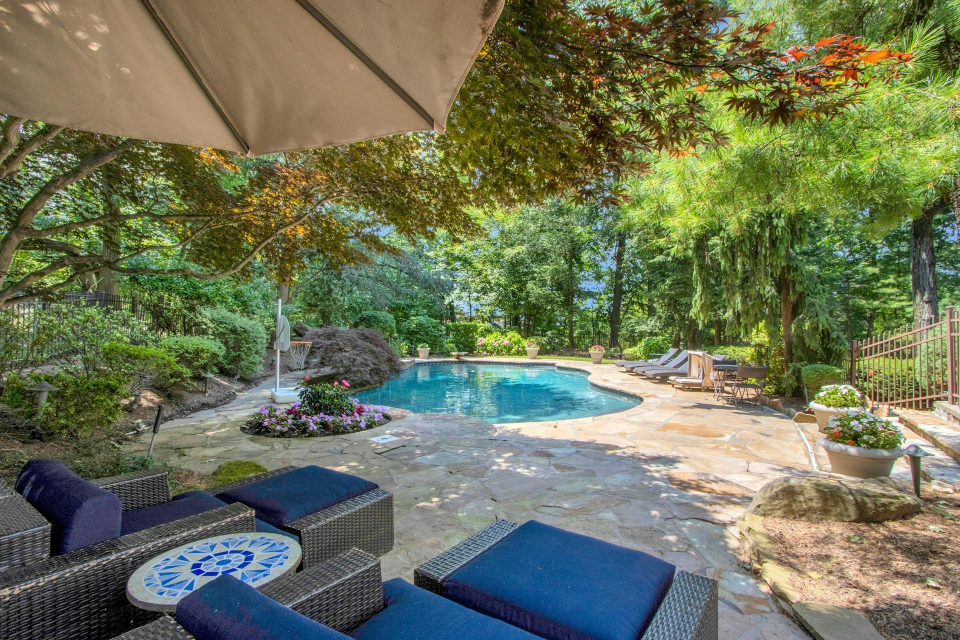 118 Eisenhower Drive