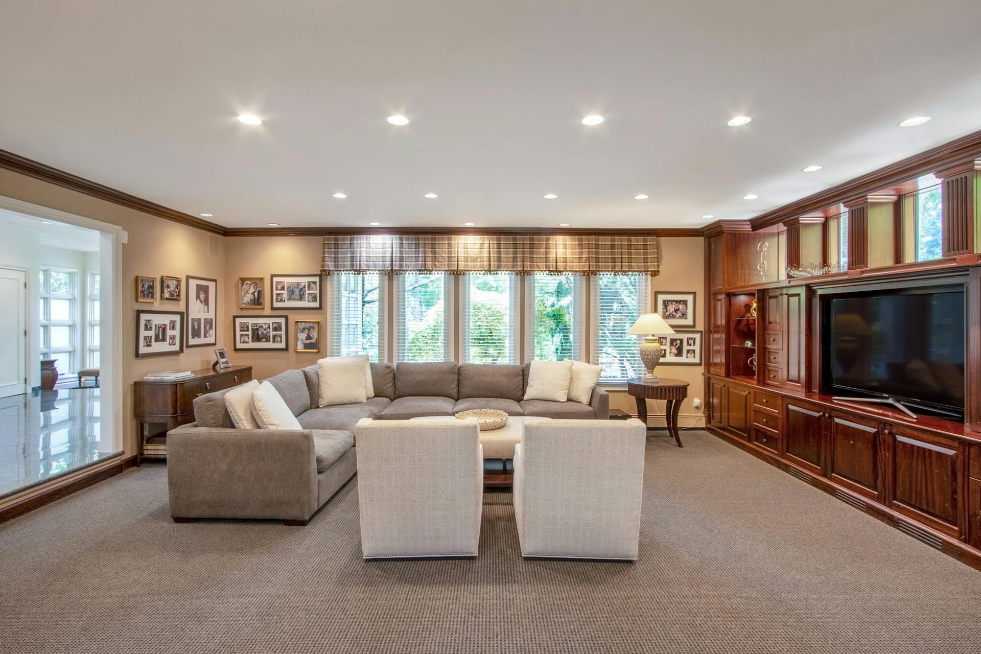 118 Eisenhower Drive
