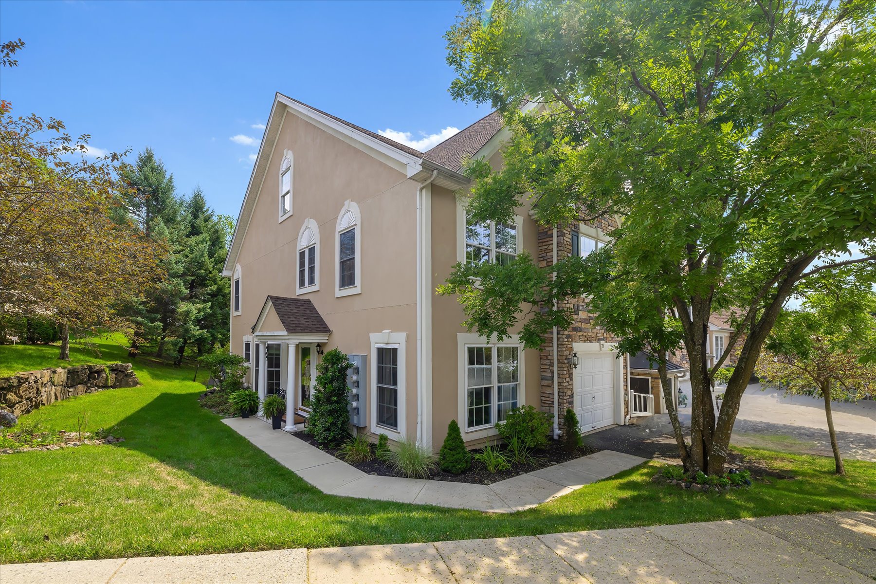 75 Magnolia Way 