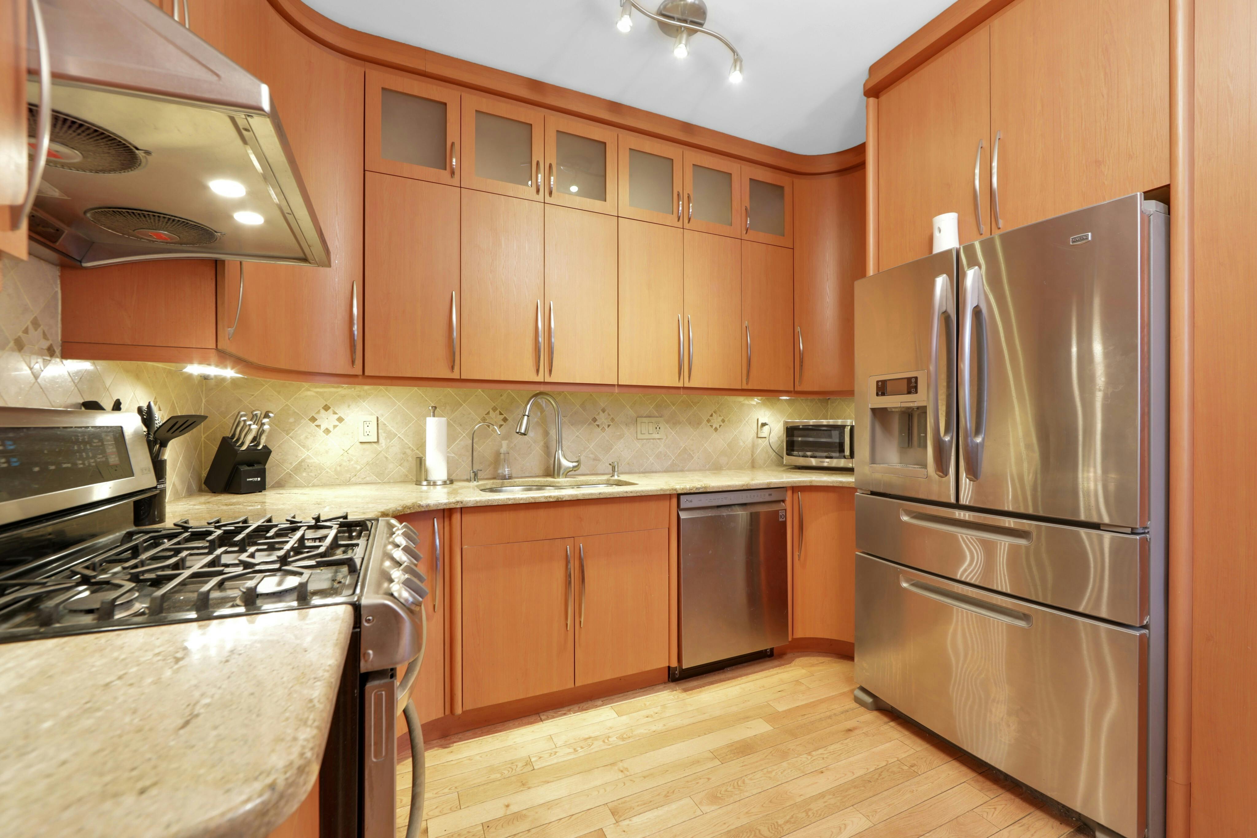 1203 River Road Unit# PH2