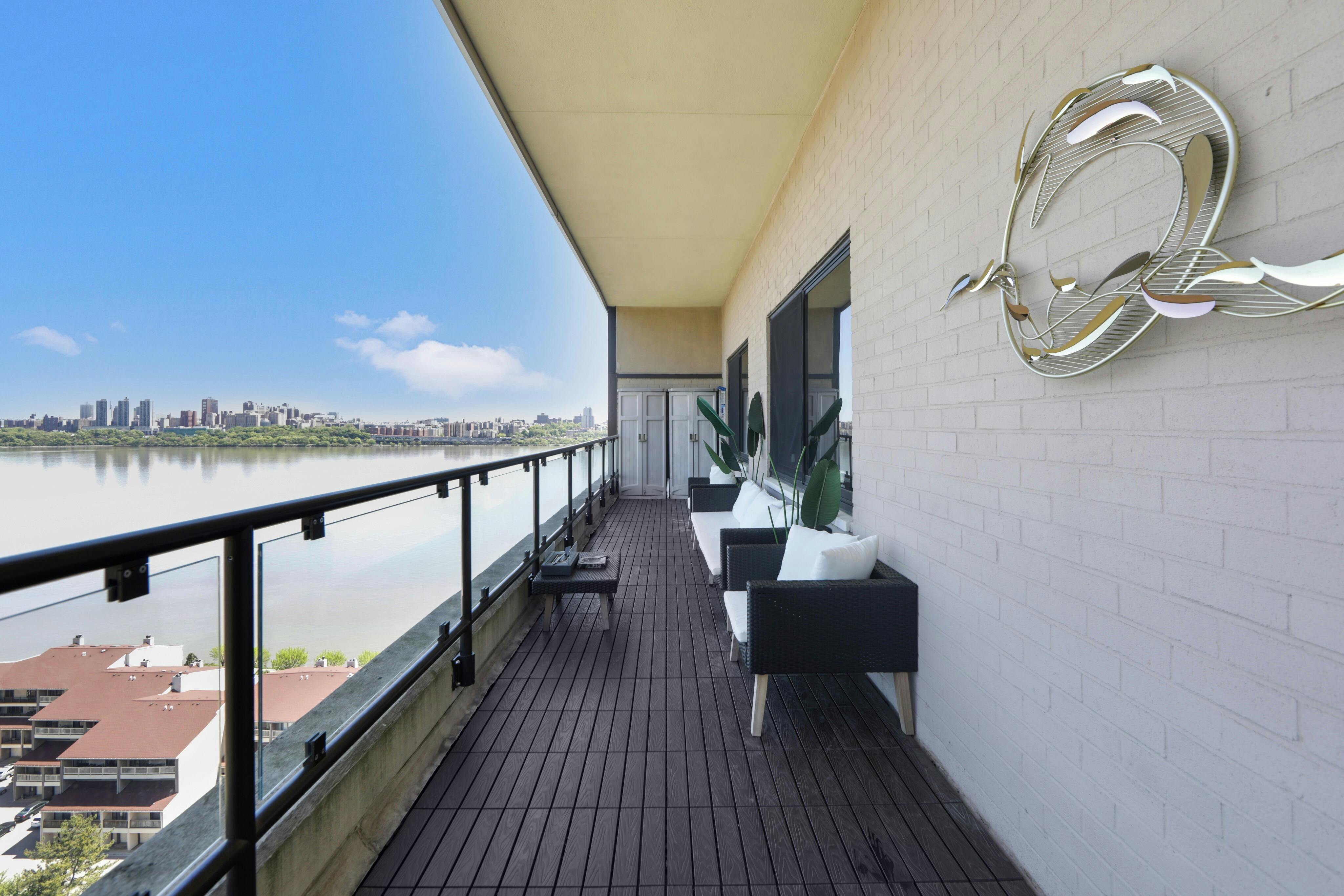 1203 River Road Unit# PH2