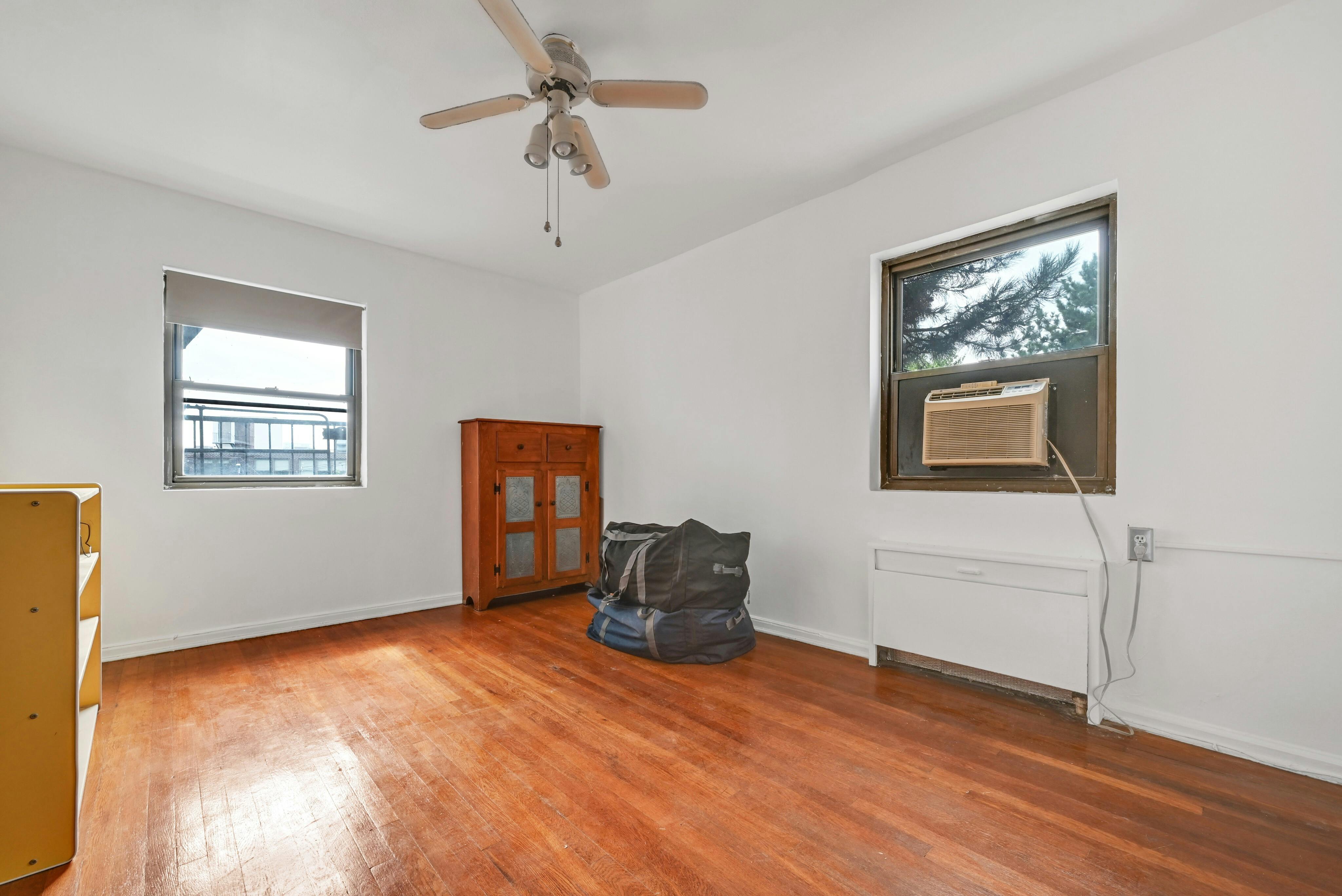 3030 Edwin Avenue Unit# 4E