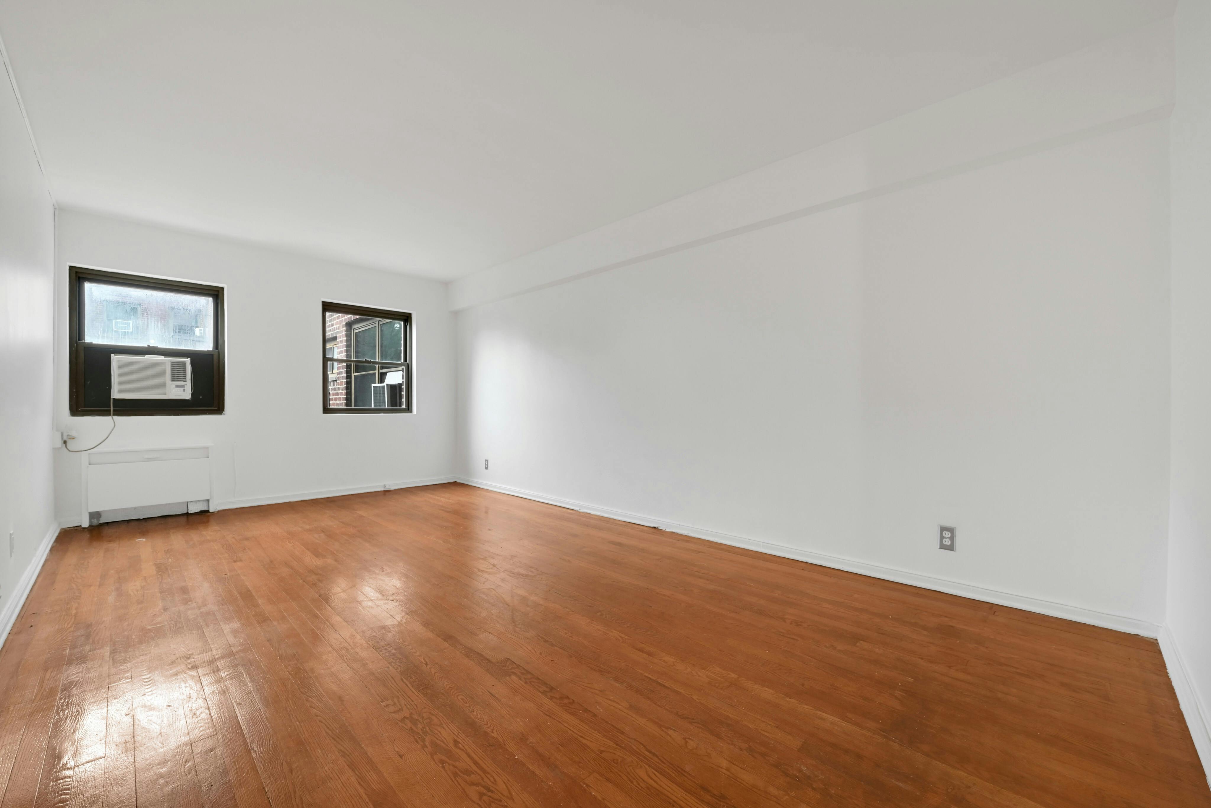 3030 Edwin Avenue Unit# 4E