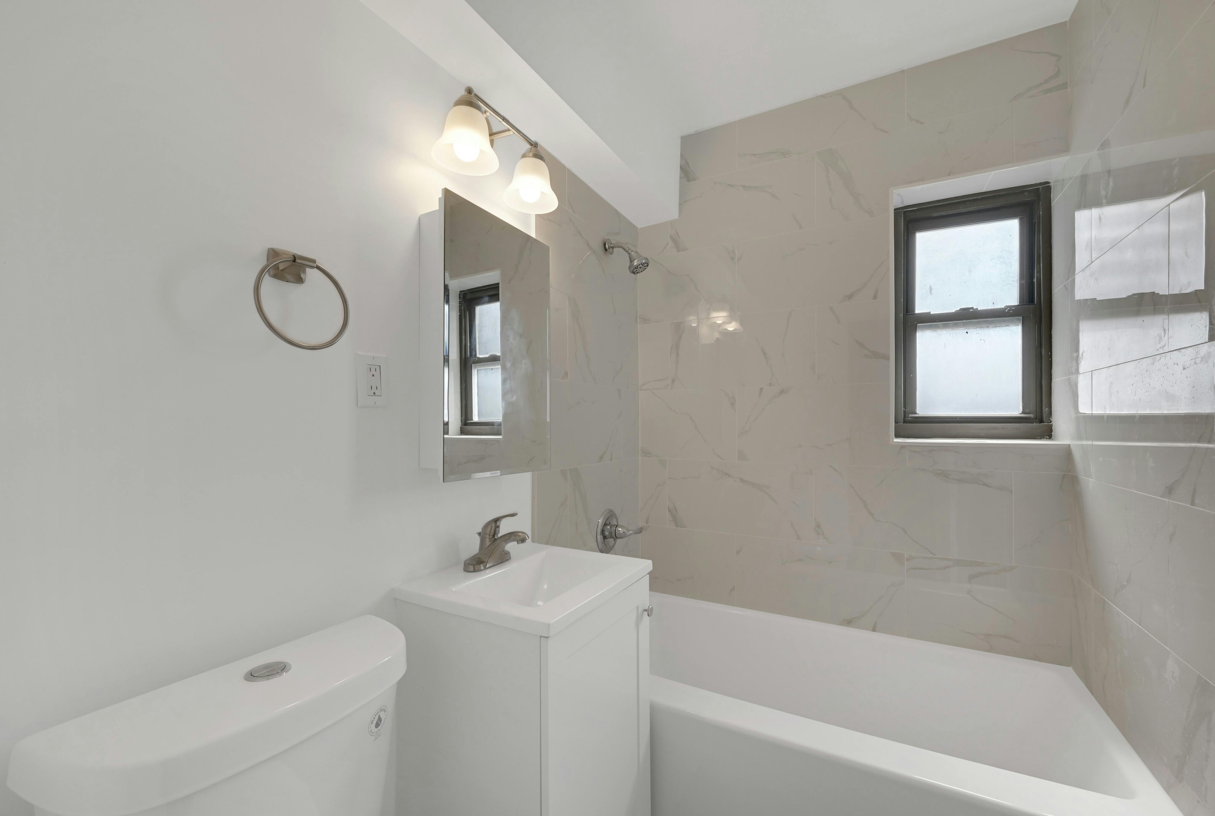 3030 Edwin Avenue Unit# 4E