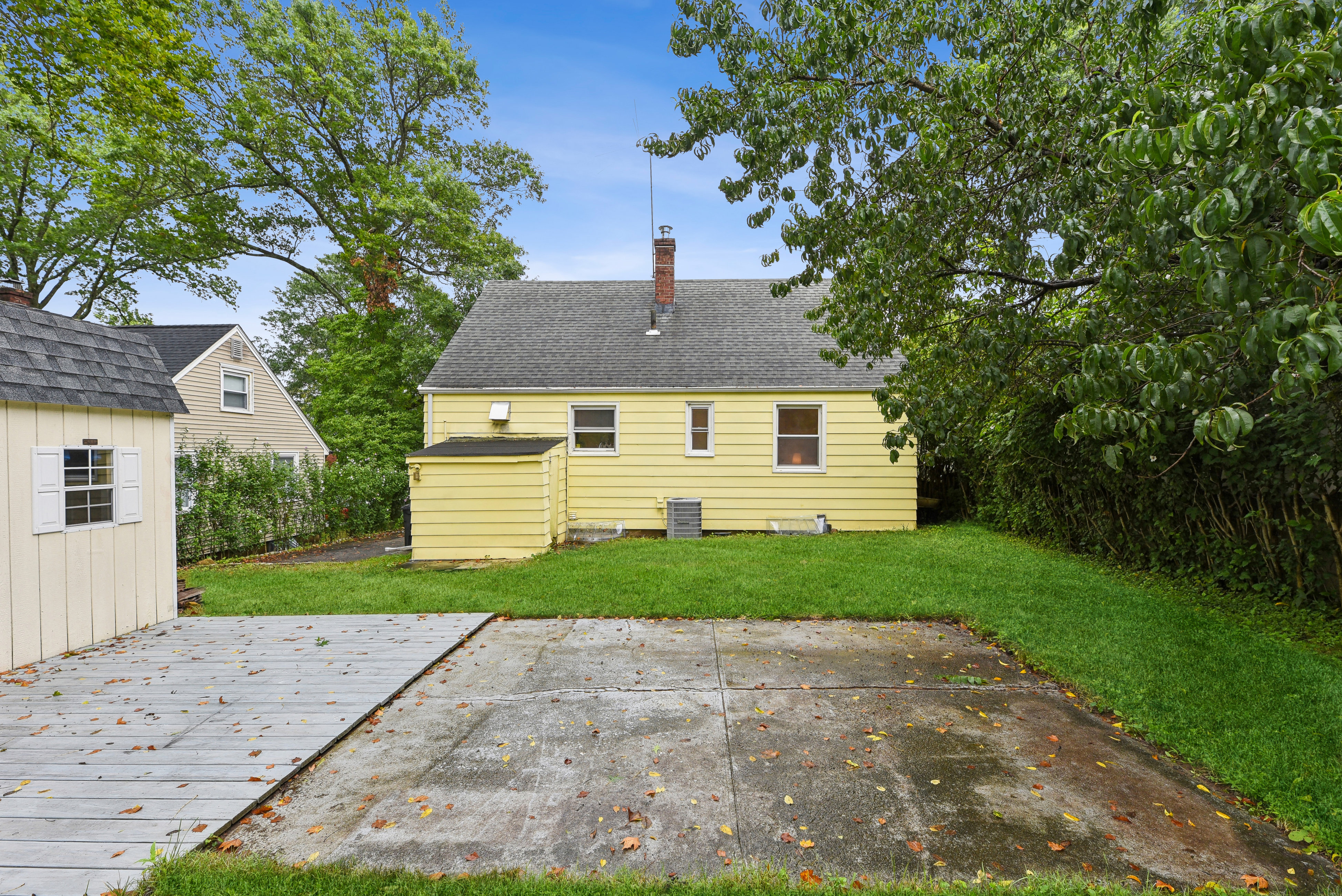 11 Mayfair Drive 