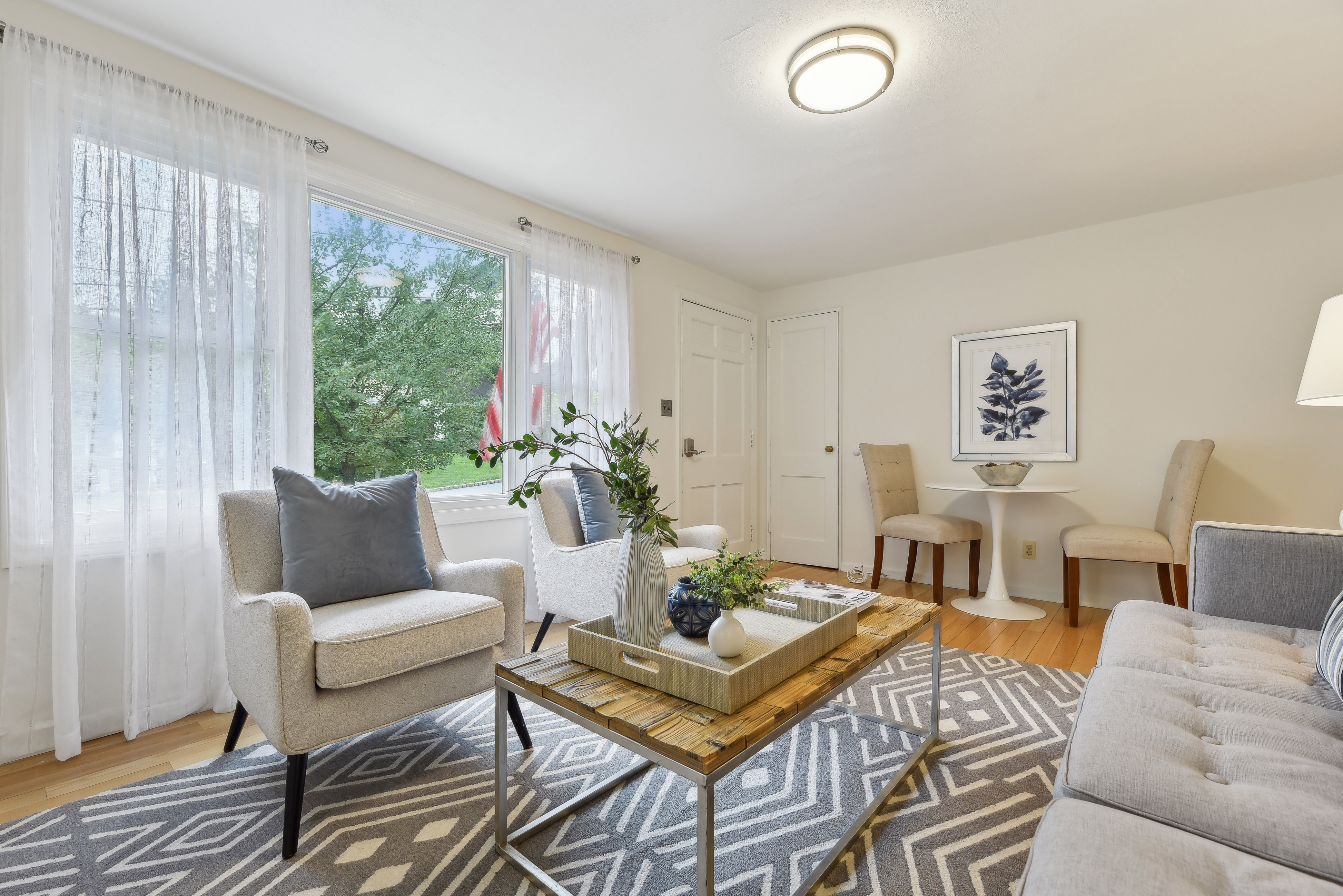 11 Mayfair Drive 