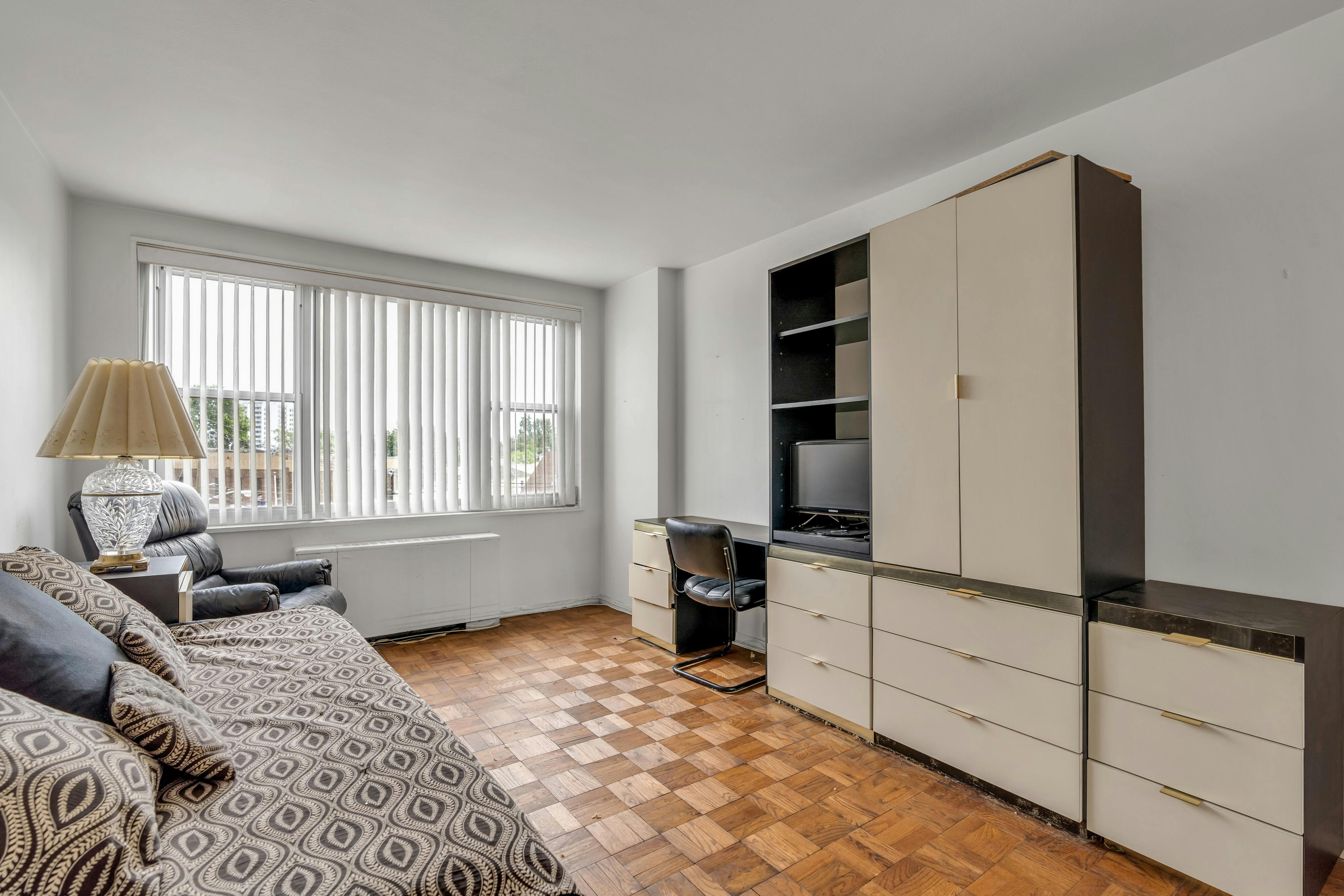 2000 Linwood Avenue Unit# 4K