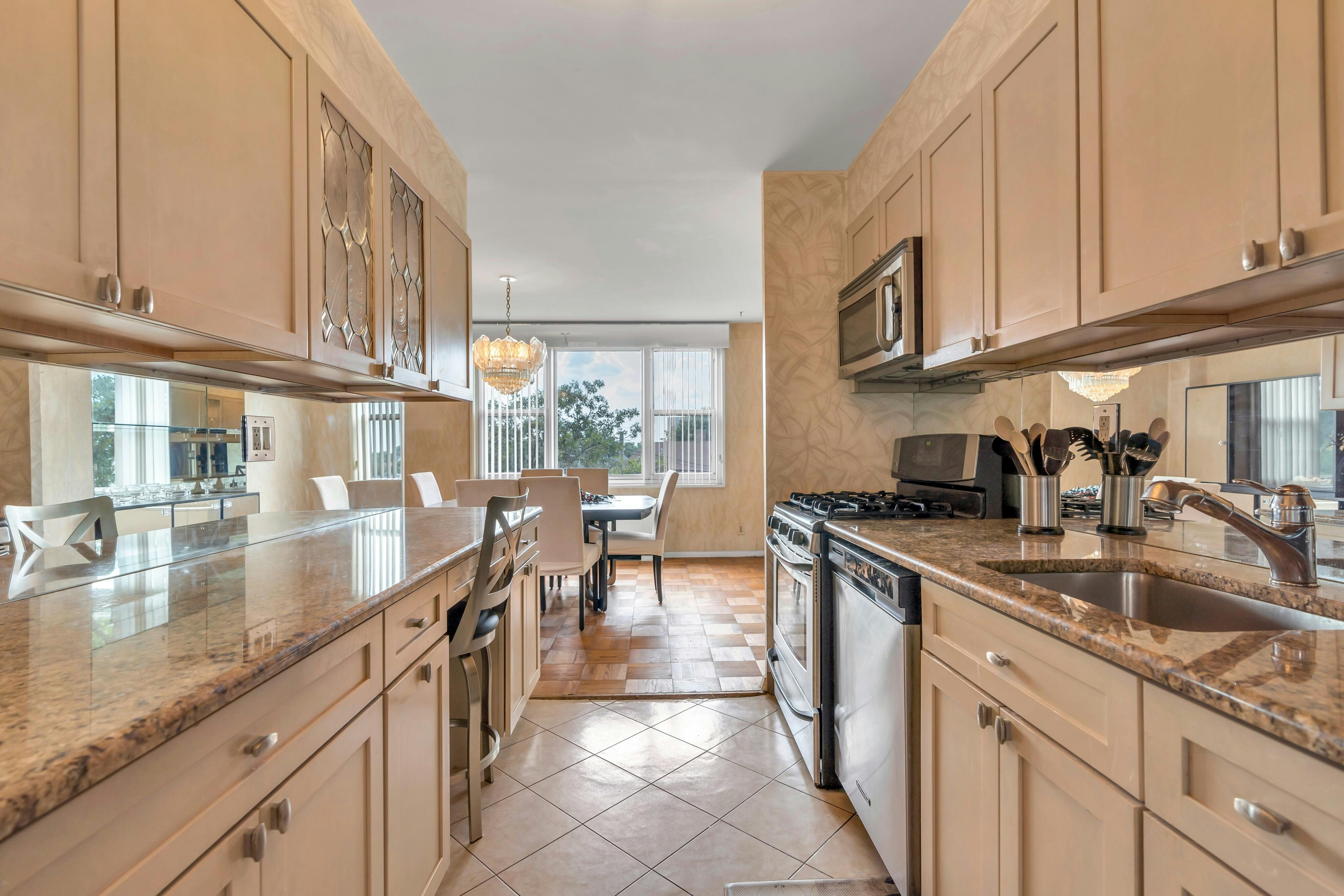 2000 Linwood Avenue Unit# 4K