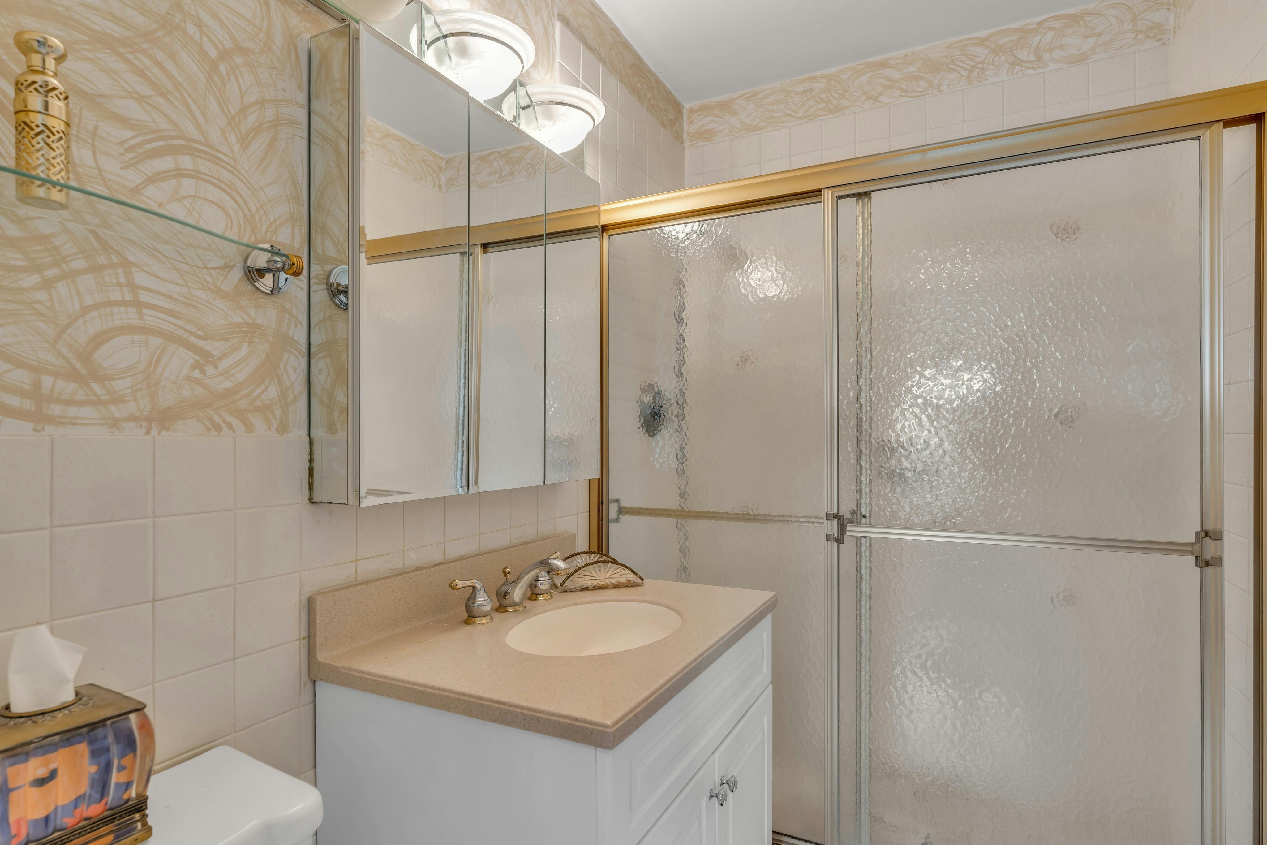 2000 Linwood Avenue Unit# 4K