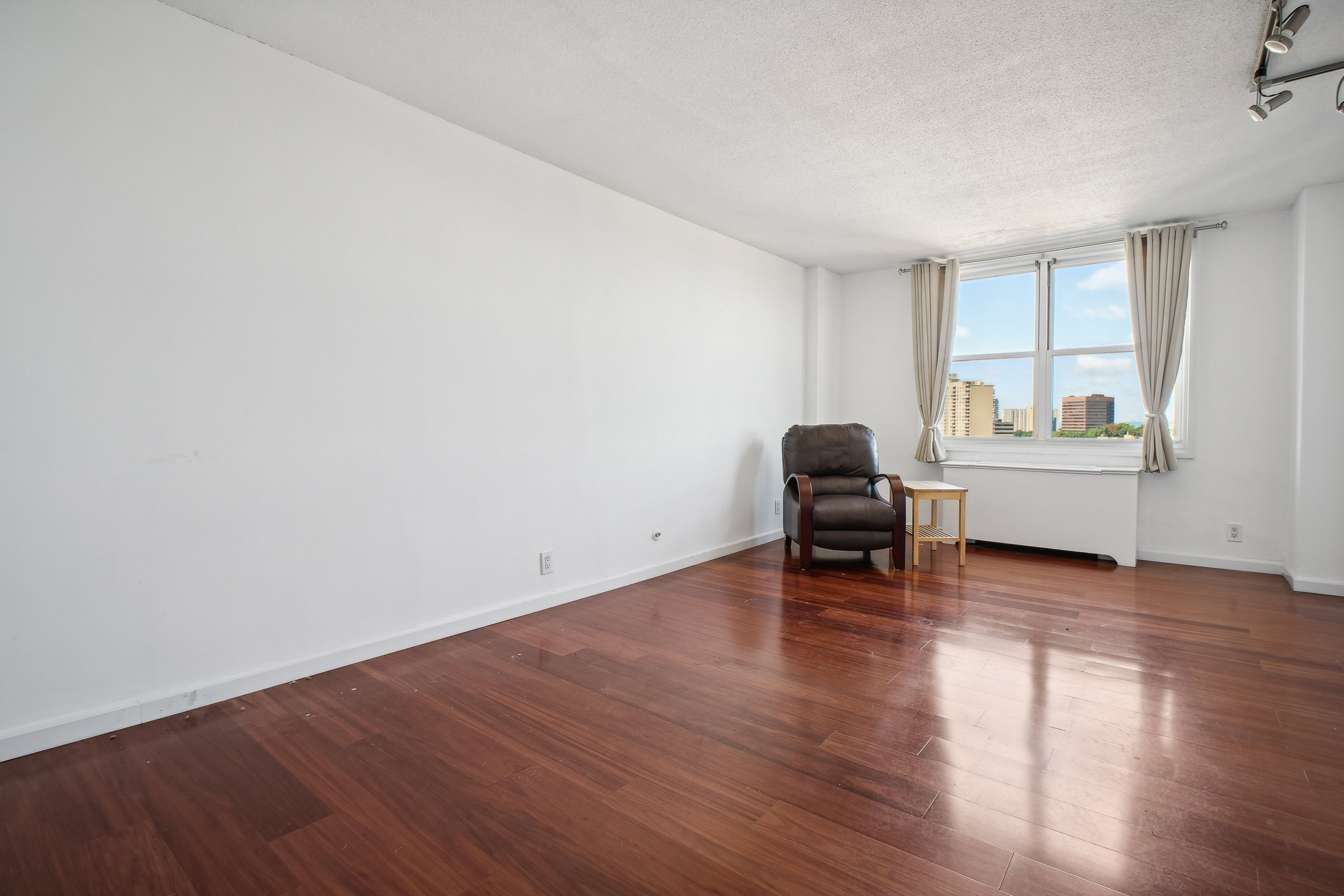 2200 North Central Road Unit# 10 D