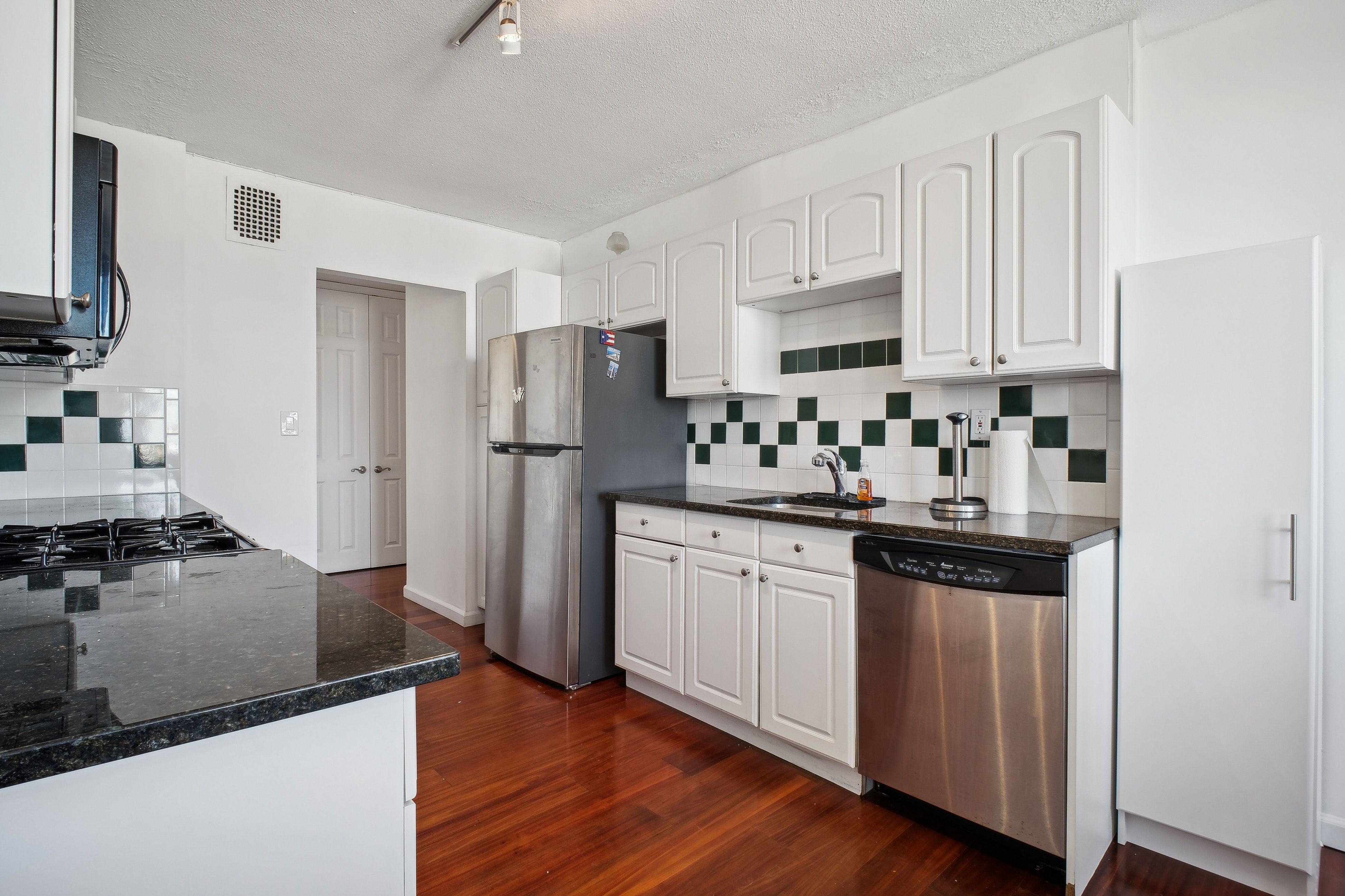 2200 North Central Road Unit# 10 D