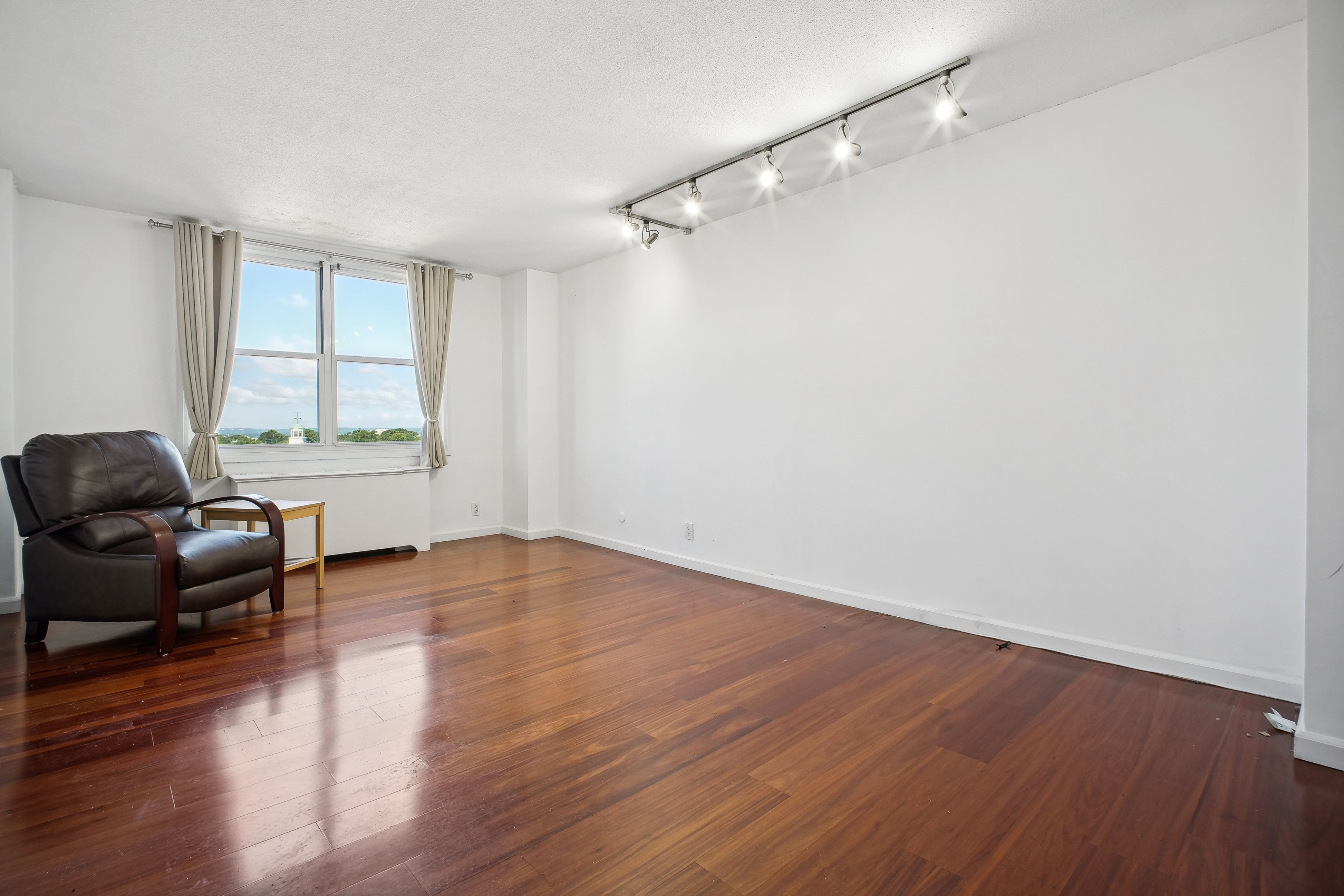 2200 North Central Road Unit# 10 D