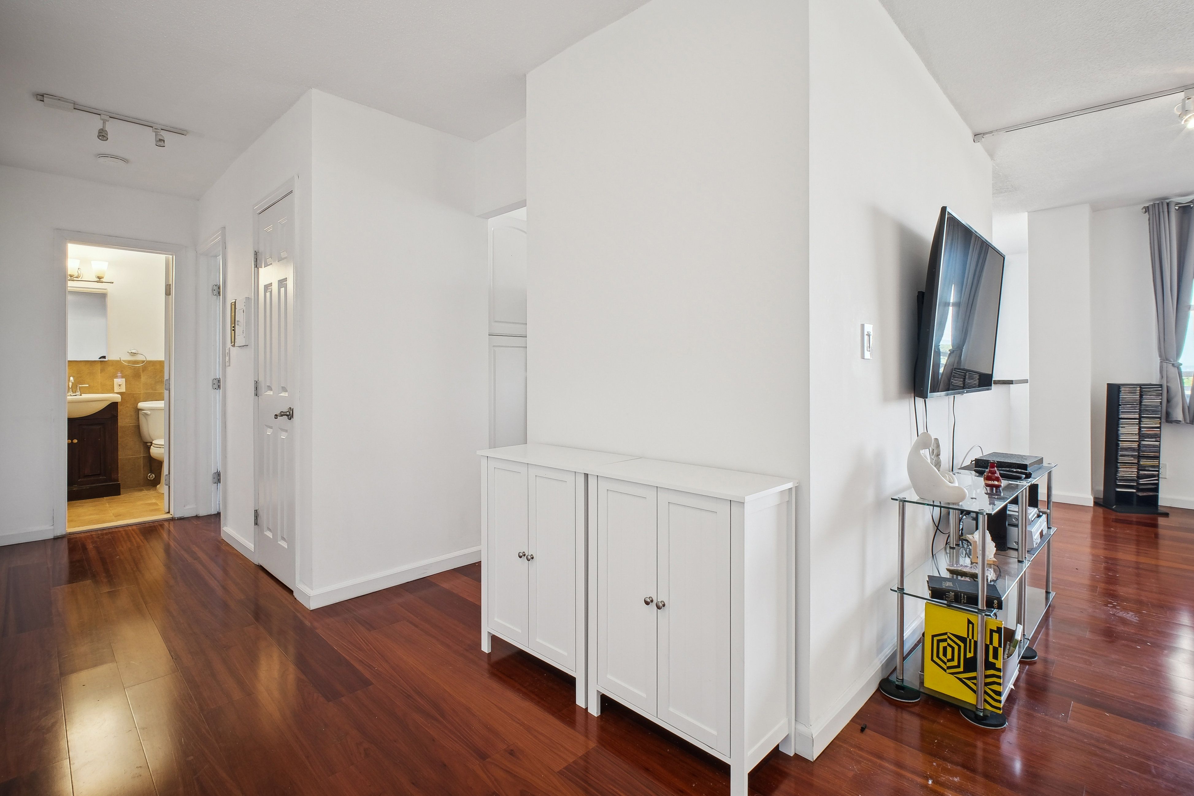 2200 North Central Road Unit# 10 D