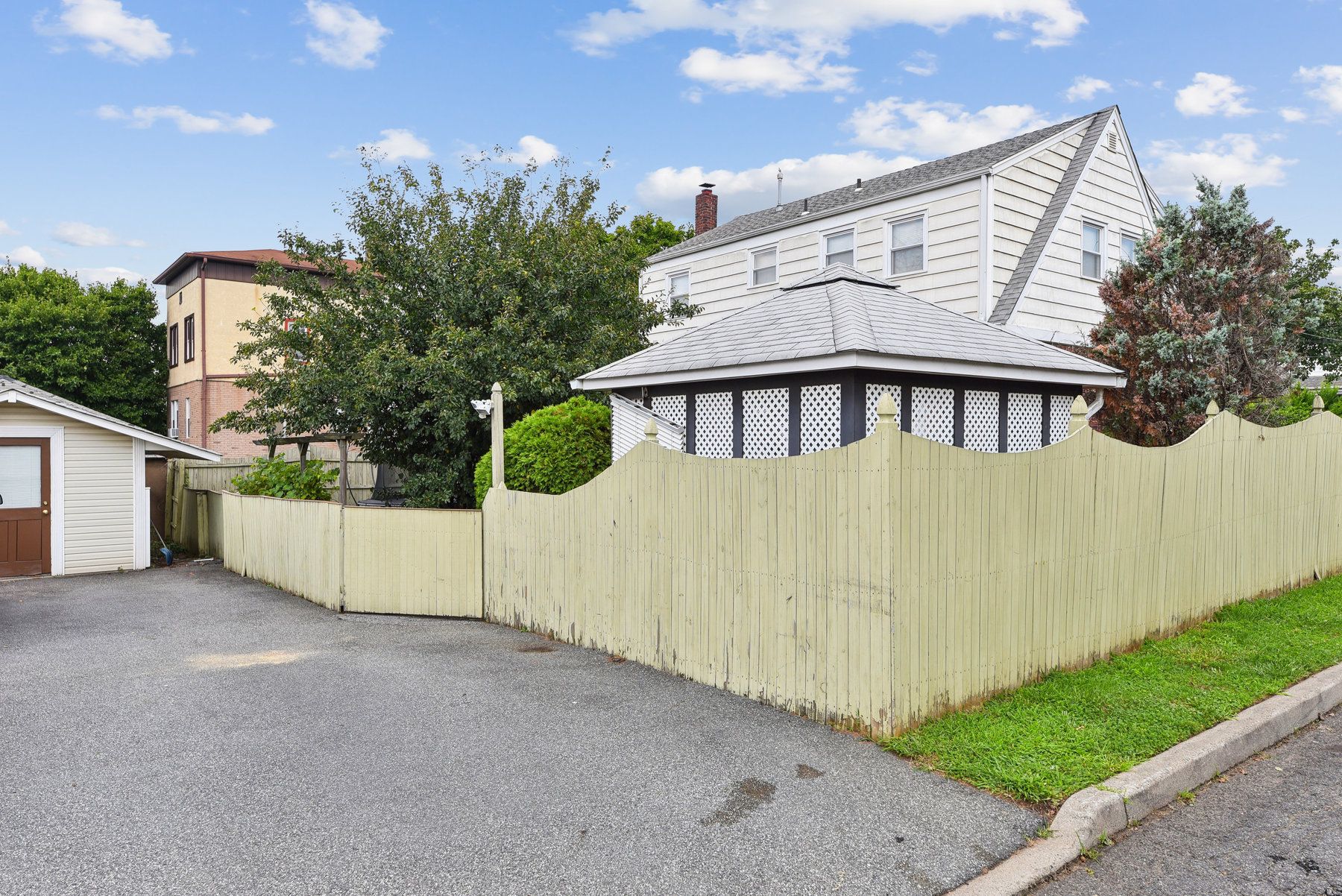 84 Norwood Avenue