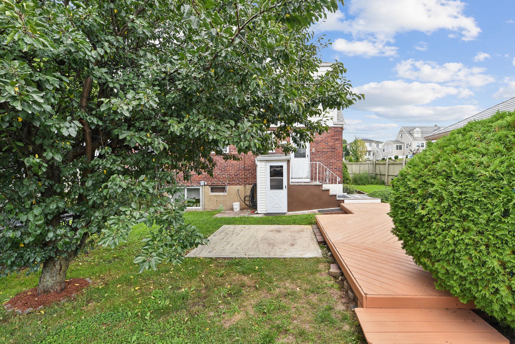 84 Norwood Avenue