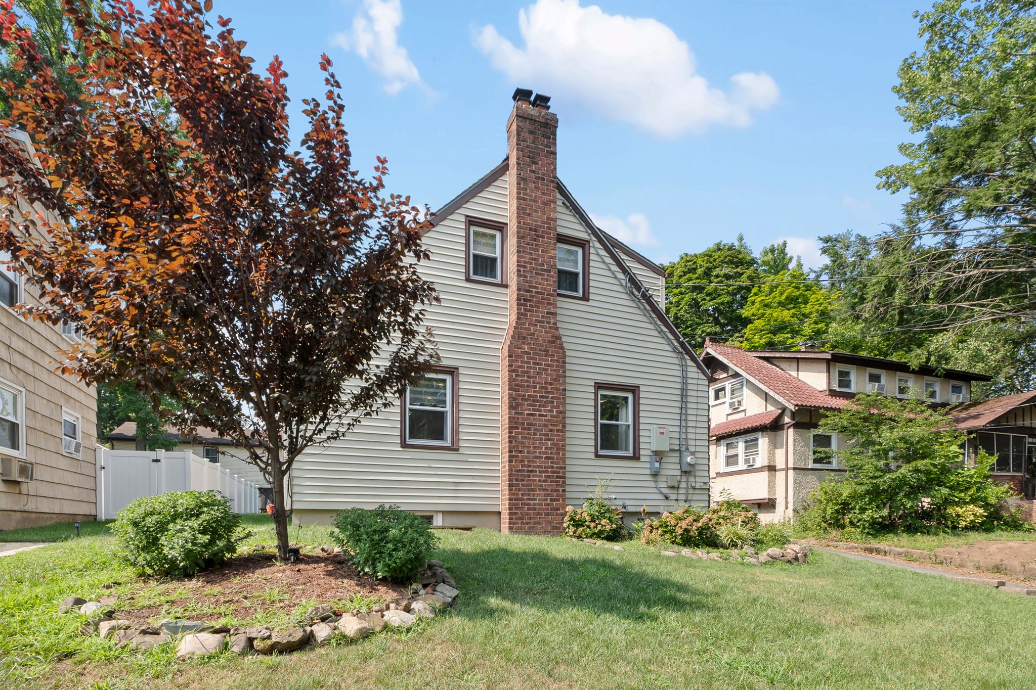 120 W. Englewood Avenue 