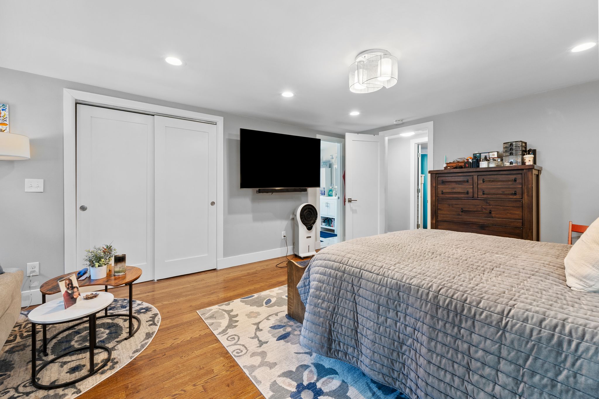 120 W. Englewood Avenue 