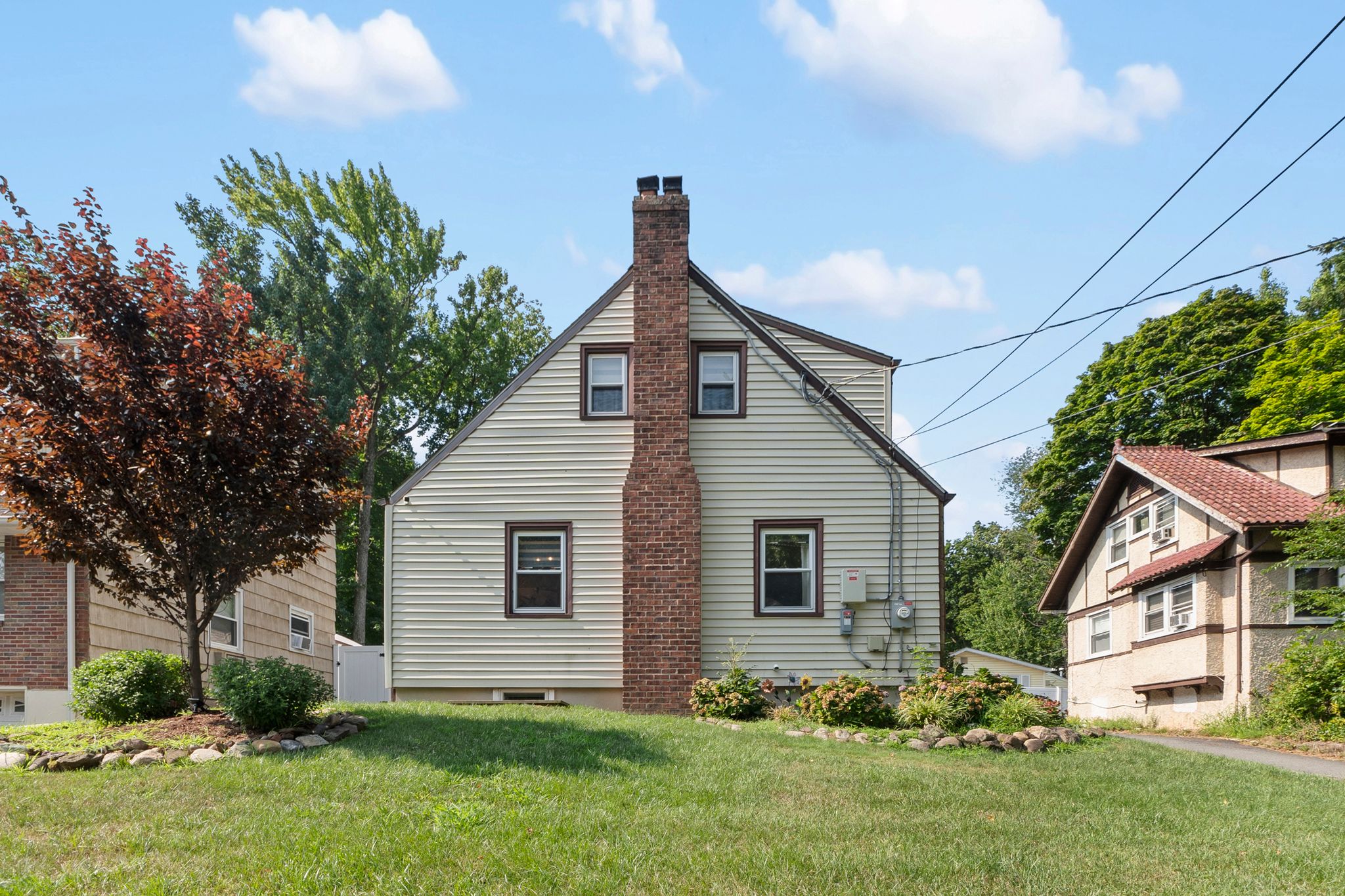 120 W. Englewood Avenue 
