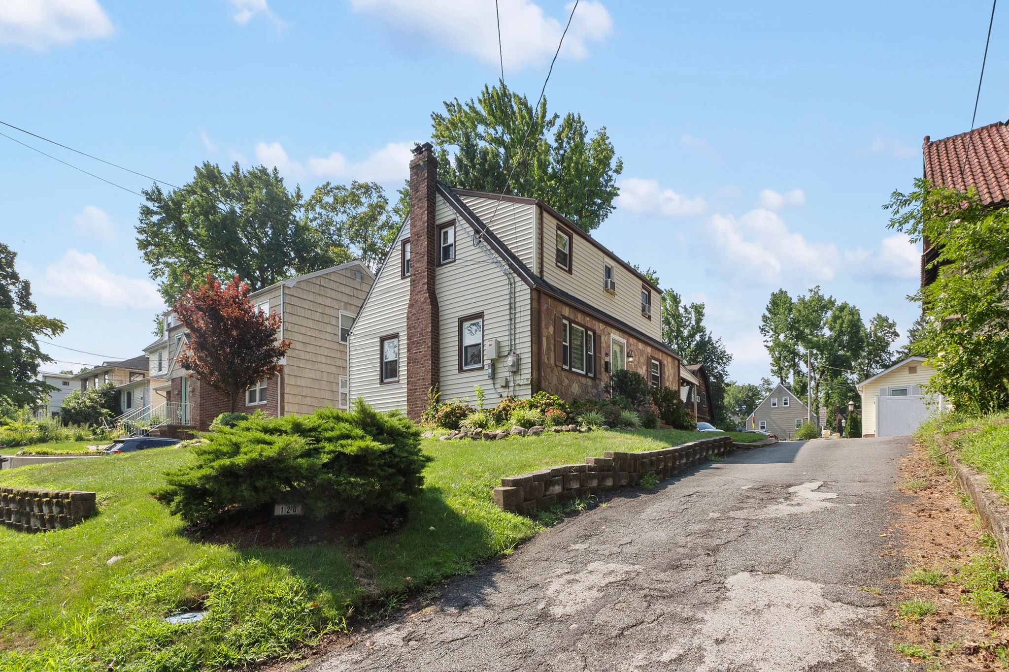 120 W. Englewood Avenue 