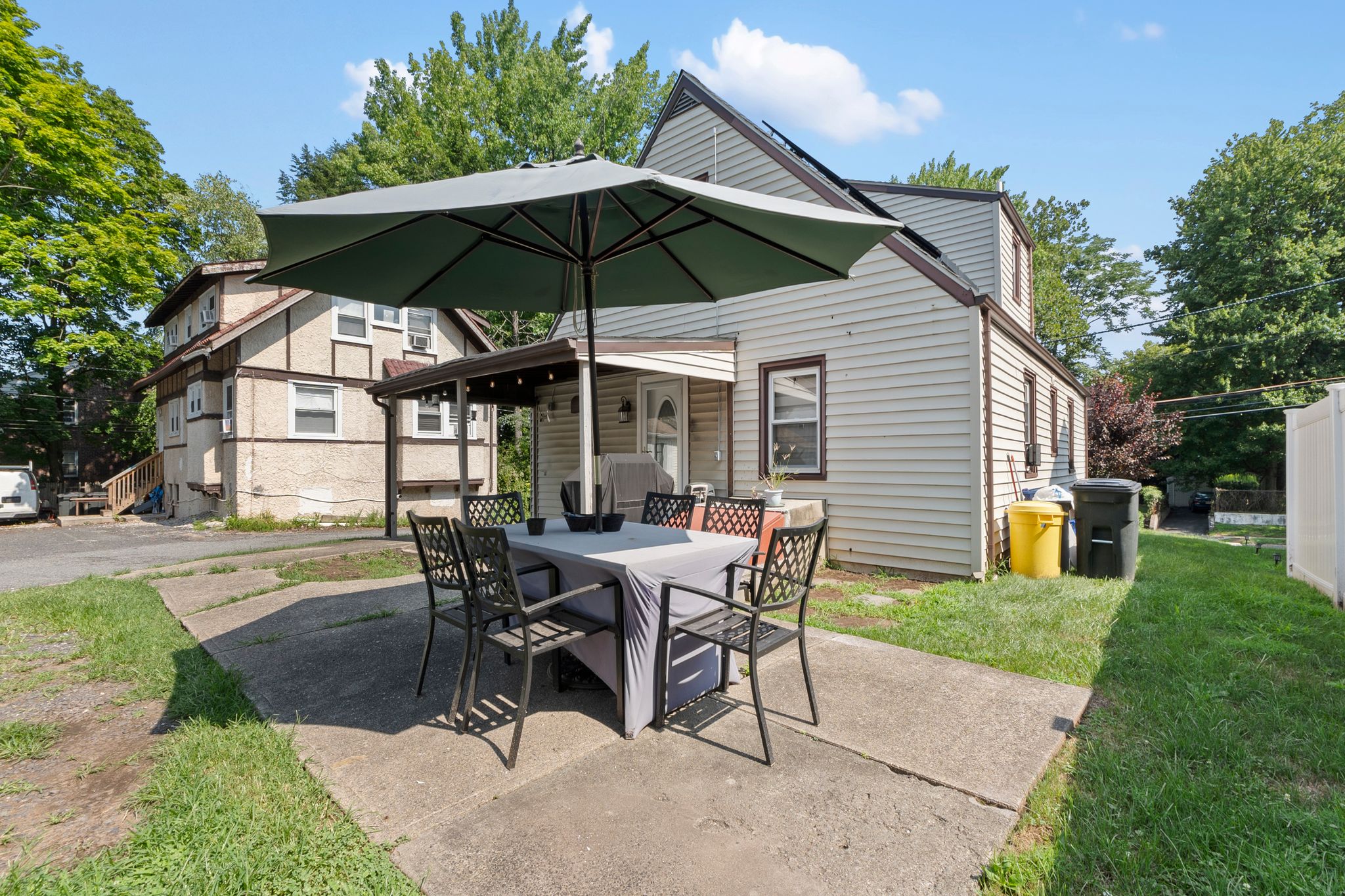 120 W. Englewood Avenue 
