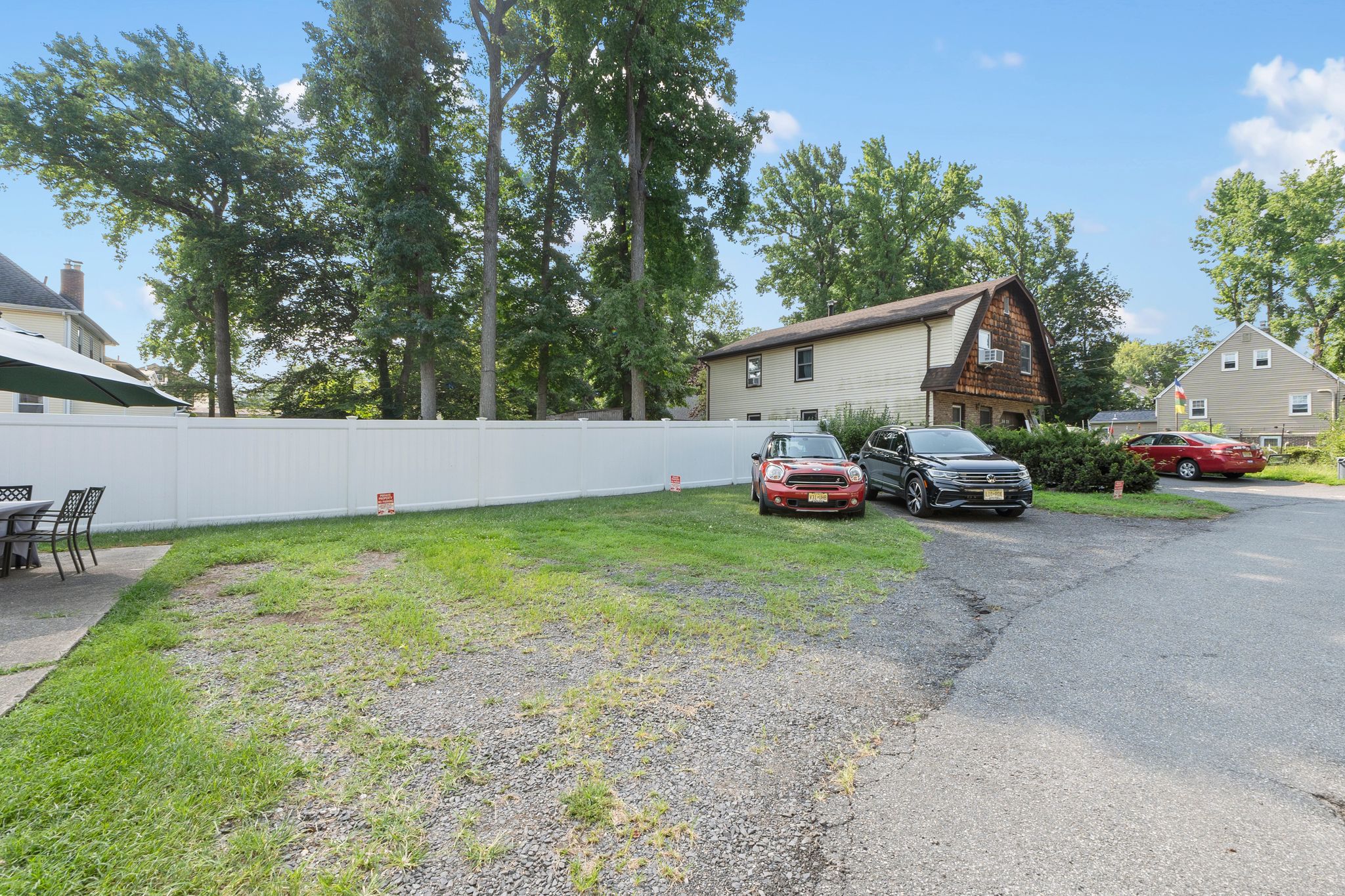 120 W. Englewood Avenue 