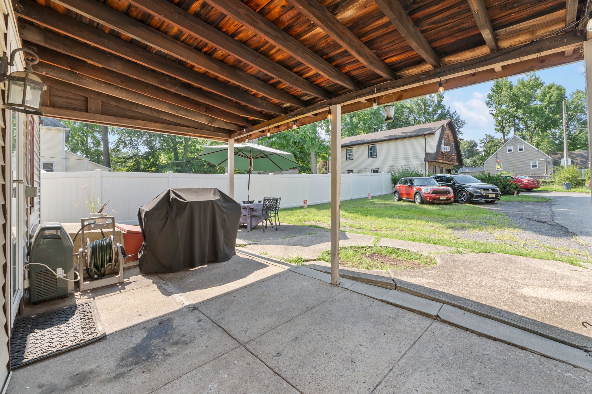 120 W. Englewood Avenue 