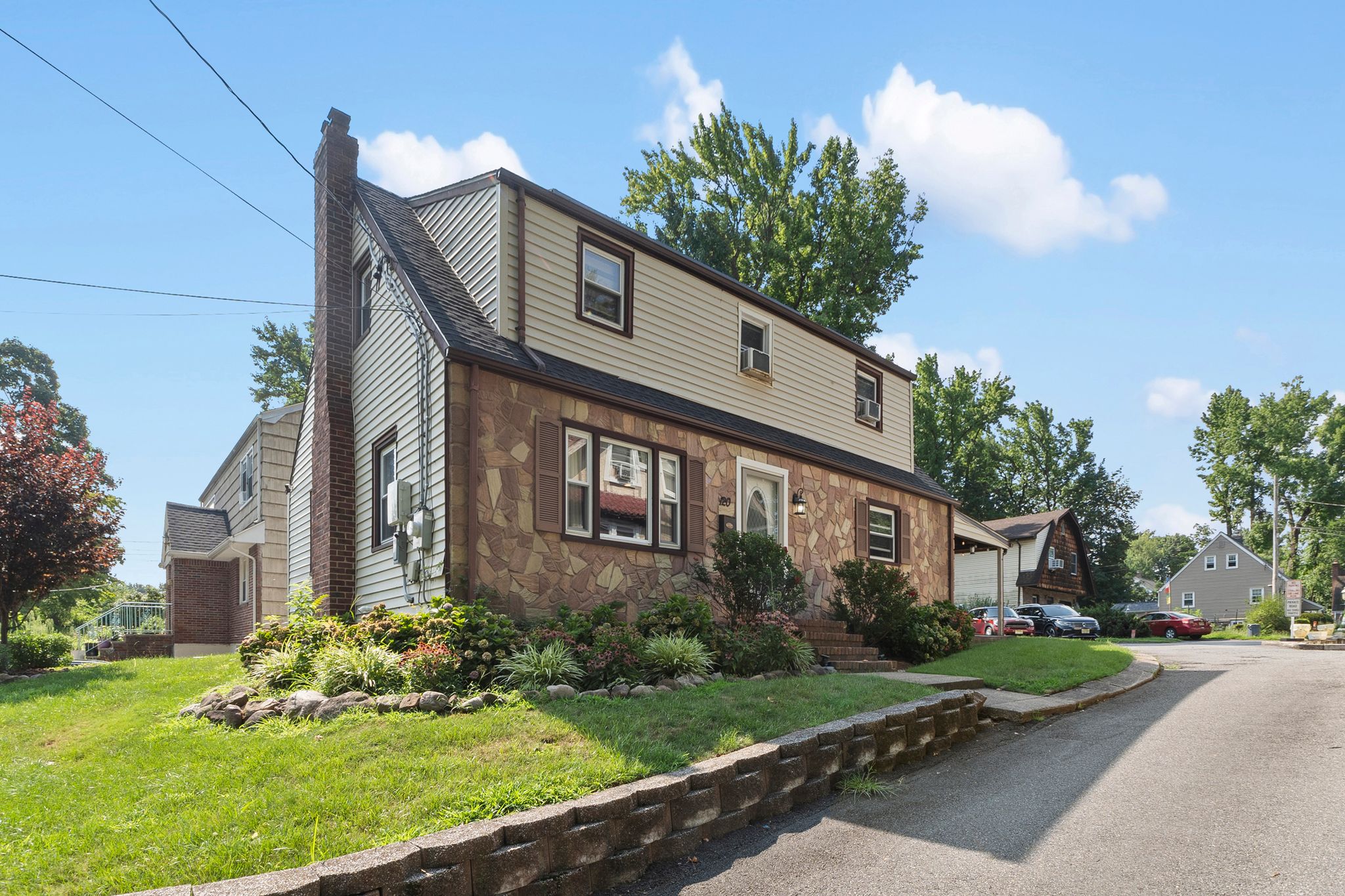 120 W. Englewood Avenue 