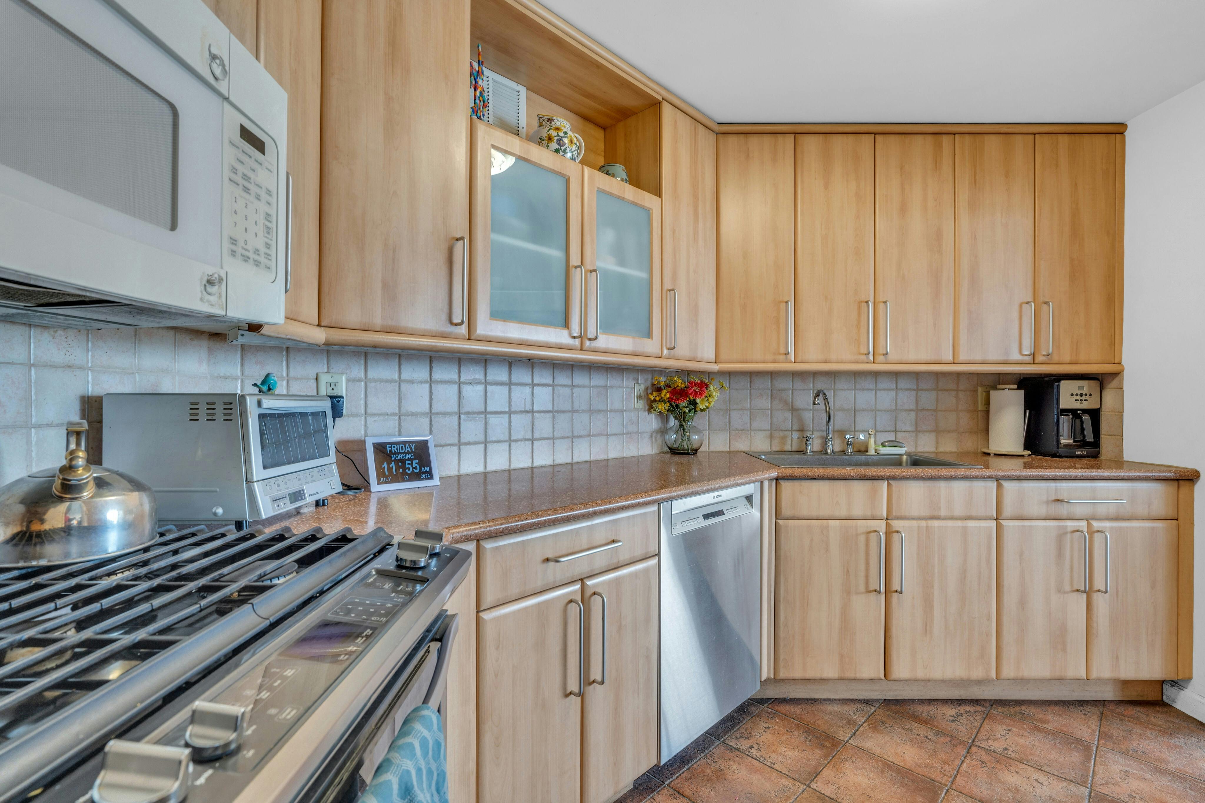 1530 Palisade Avenue Unit# 11J