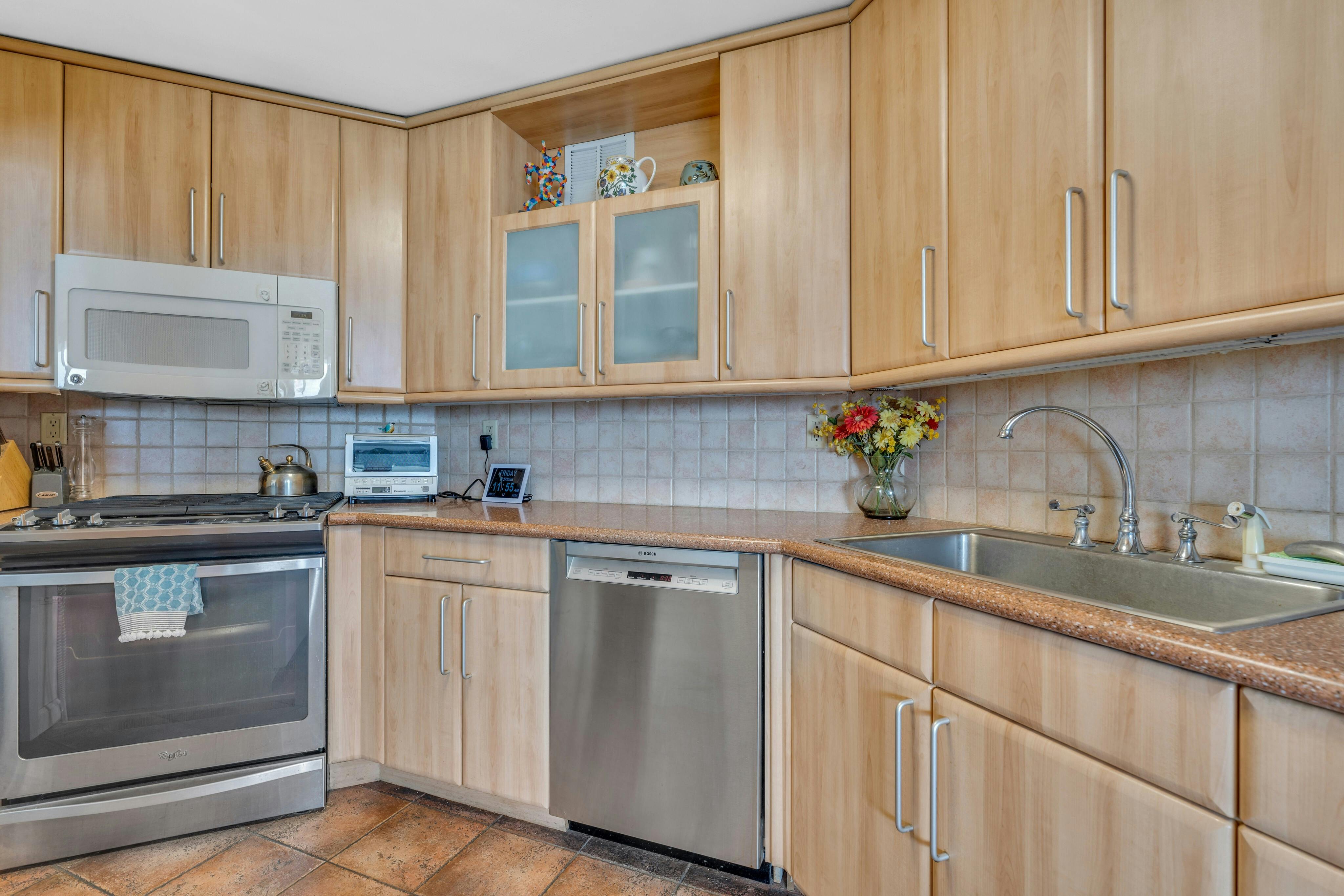 1530 Palisade Avenue Unit# 11J