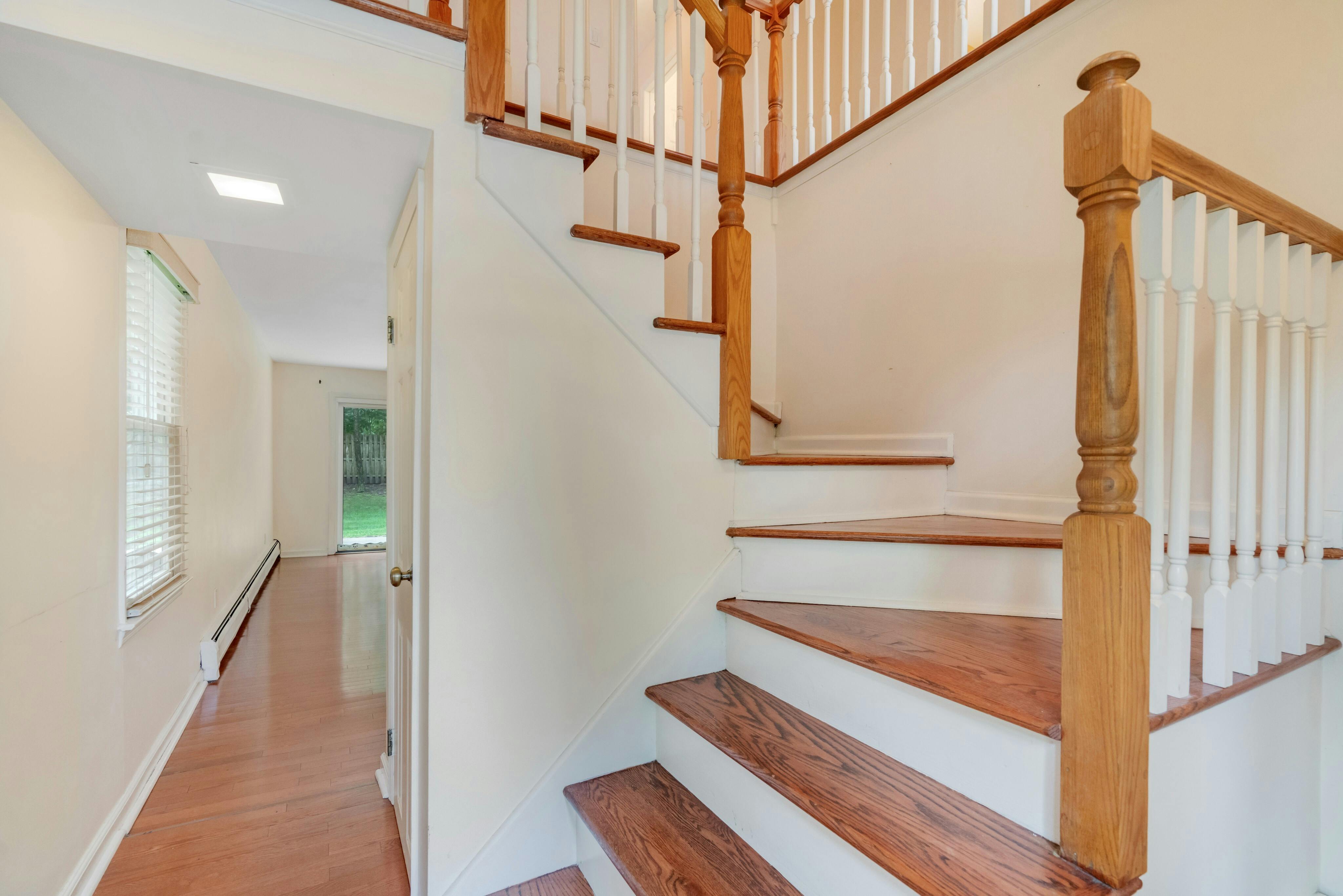 26 Crestwood Mews 