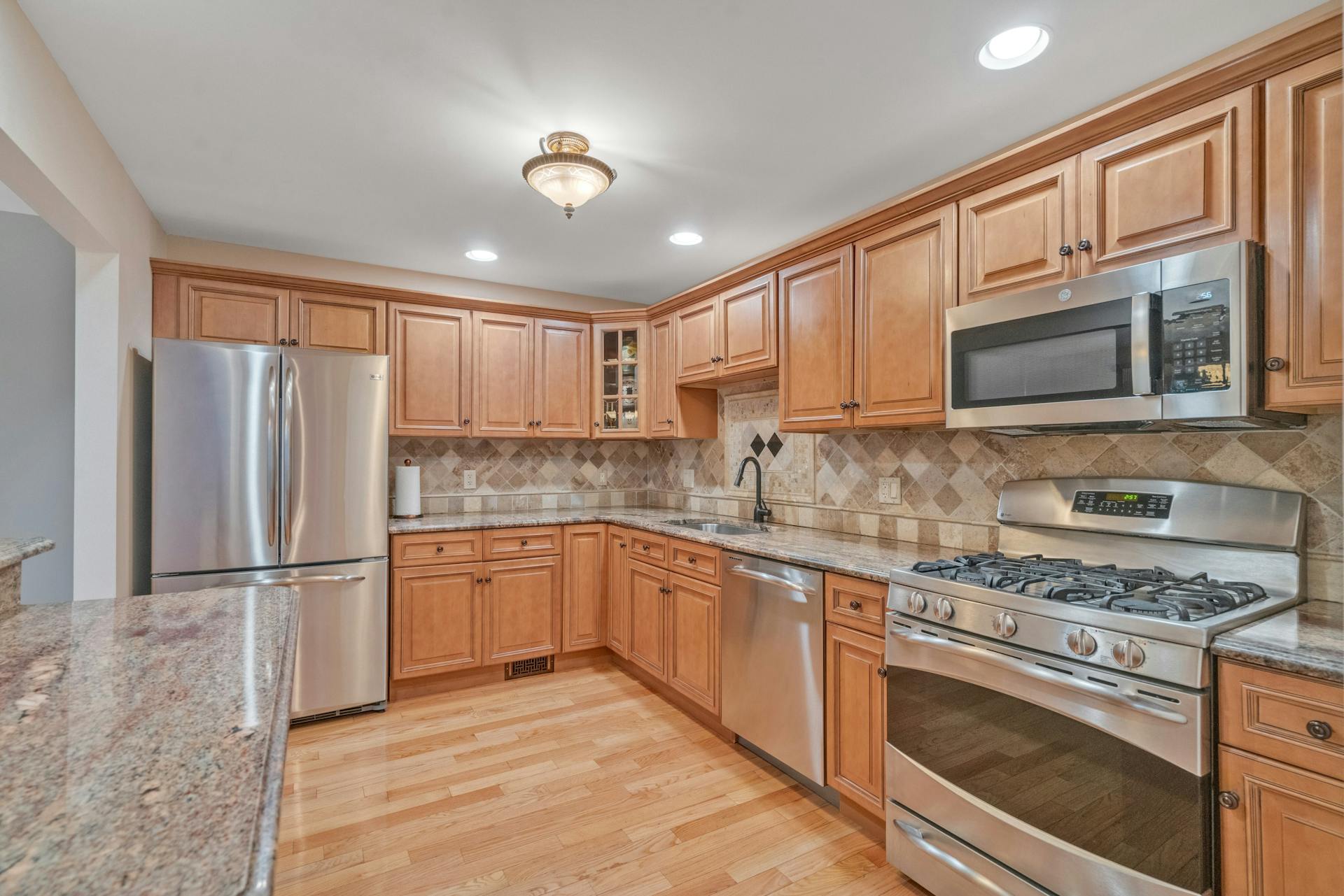 6 Drake Drive Unit# 6