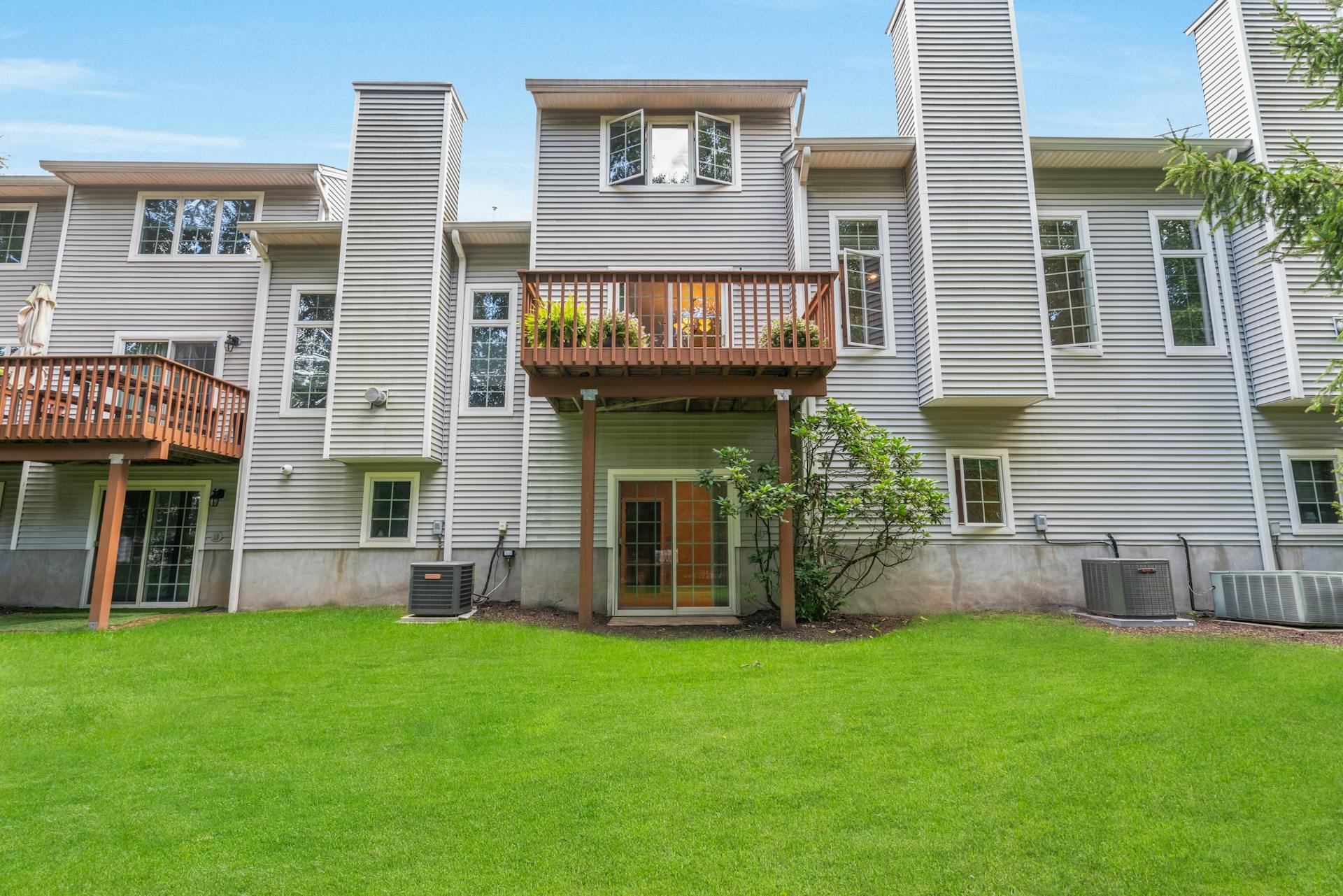 6 Drake Drive Unit# 6