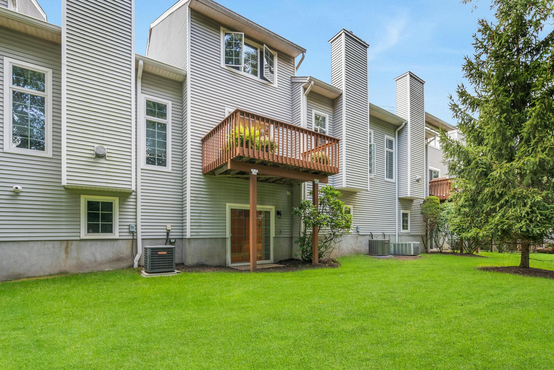 6 Drake Drive Unit# 6