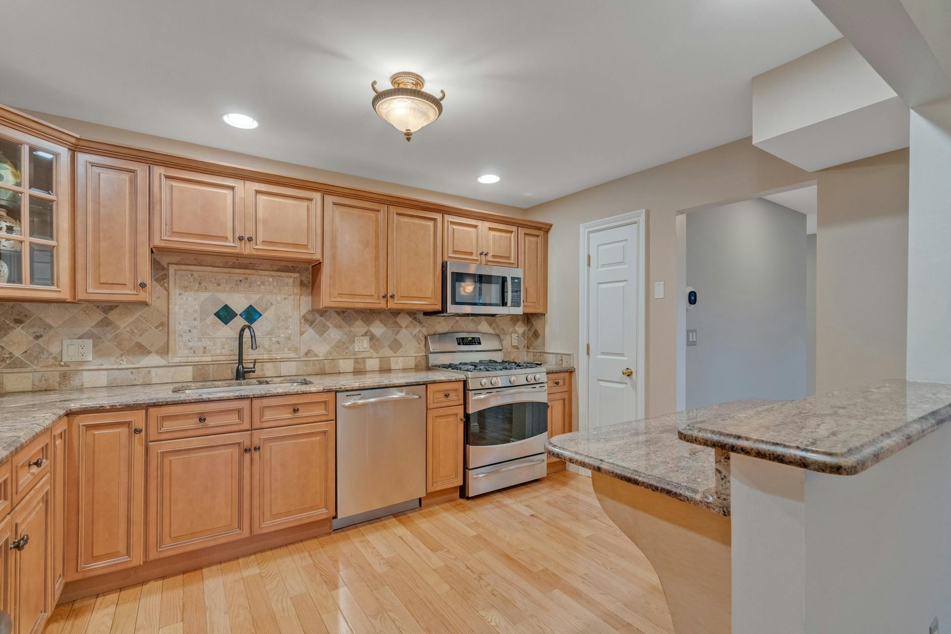 6 Drake Drive Unit# 6
