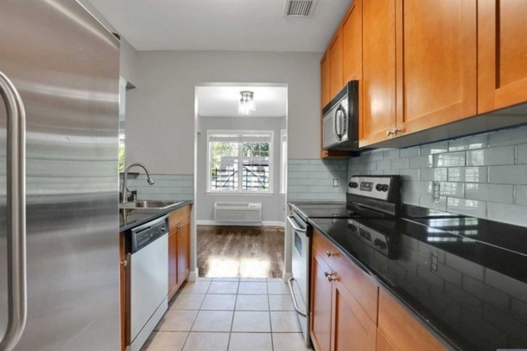 323 Willow Street Unit# 3L