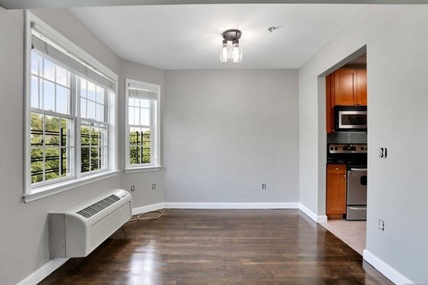 323 Willow Street Unit# 3L