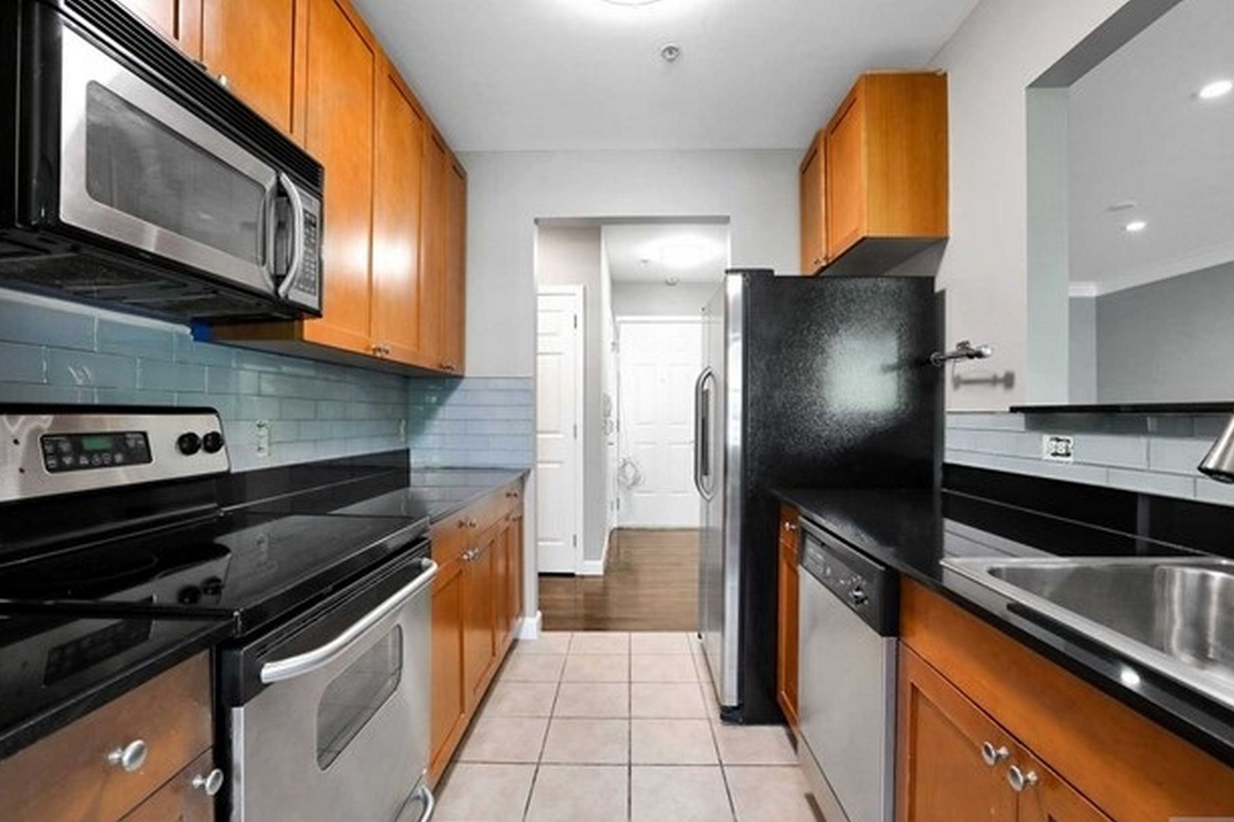 323 Willow Street Unit# 3L