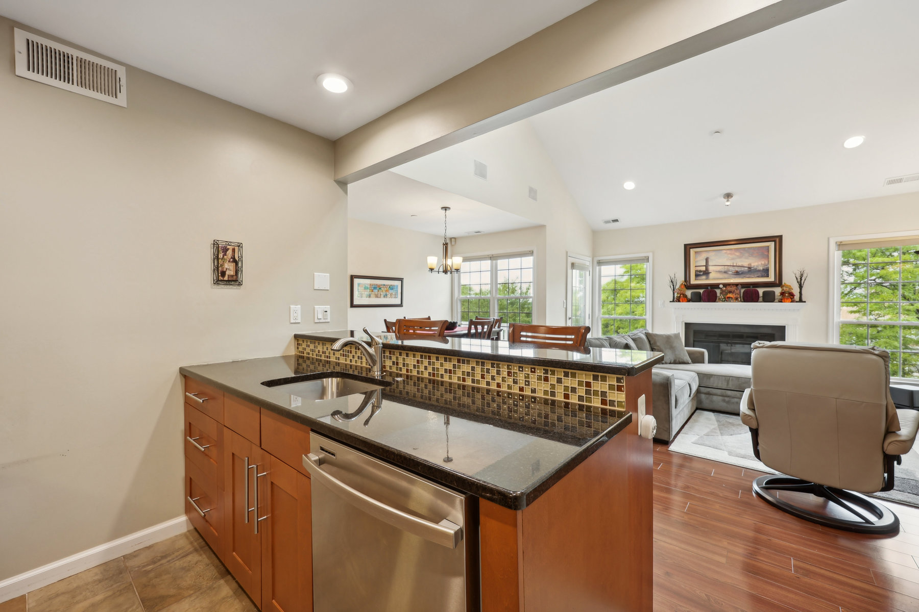 35 Markham Circle 