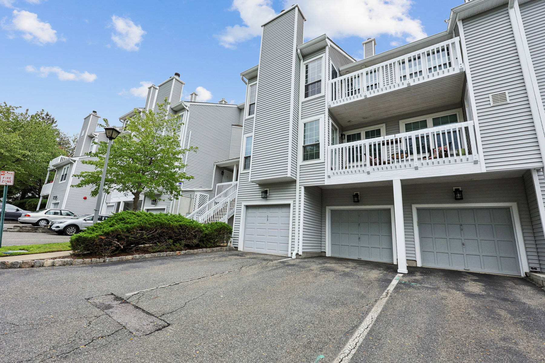 35 Markham Circle 