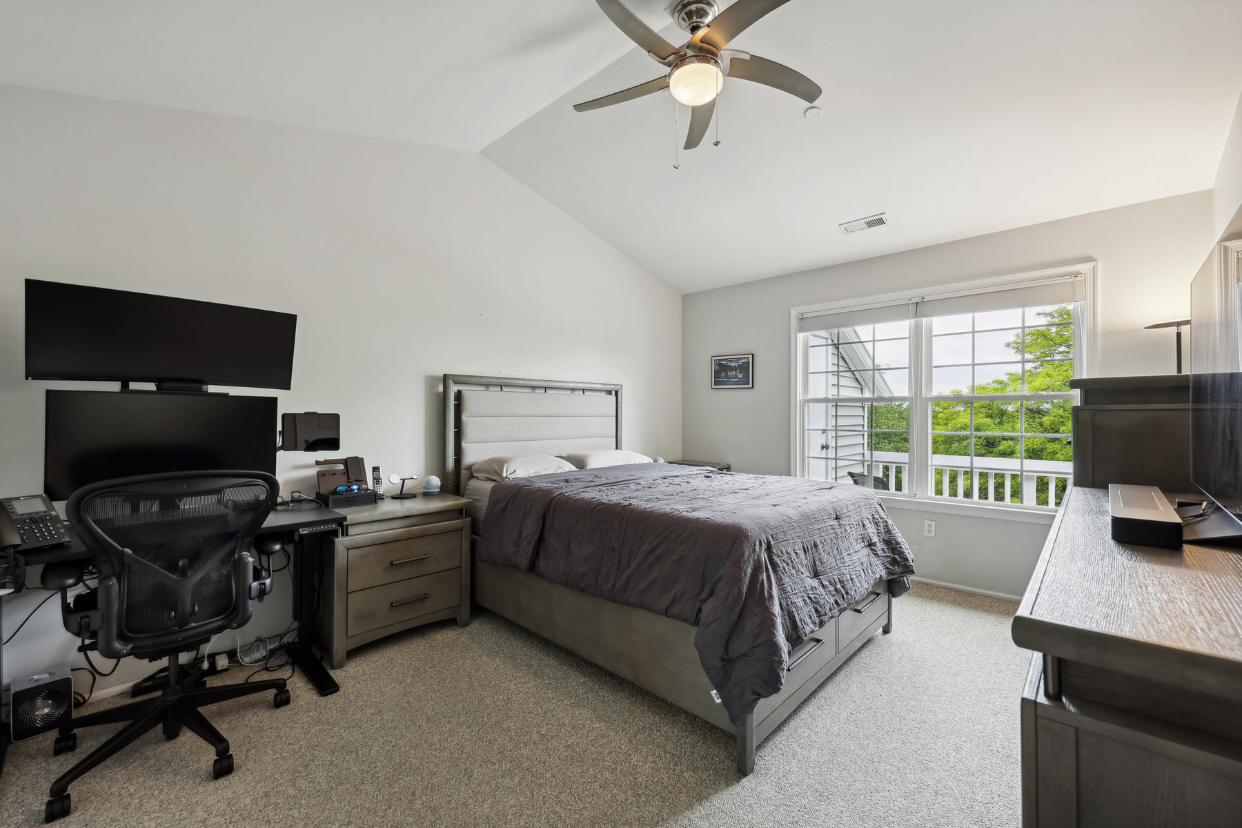 35 Markham Circle 