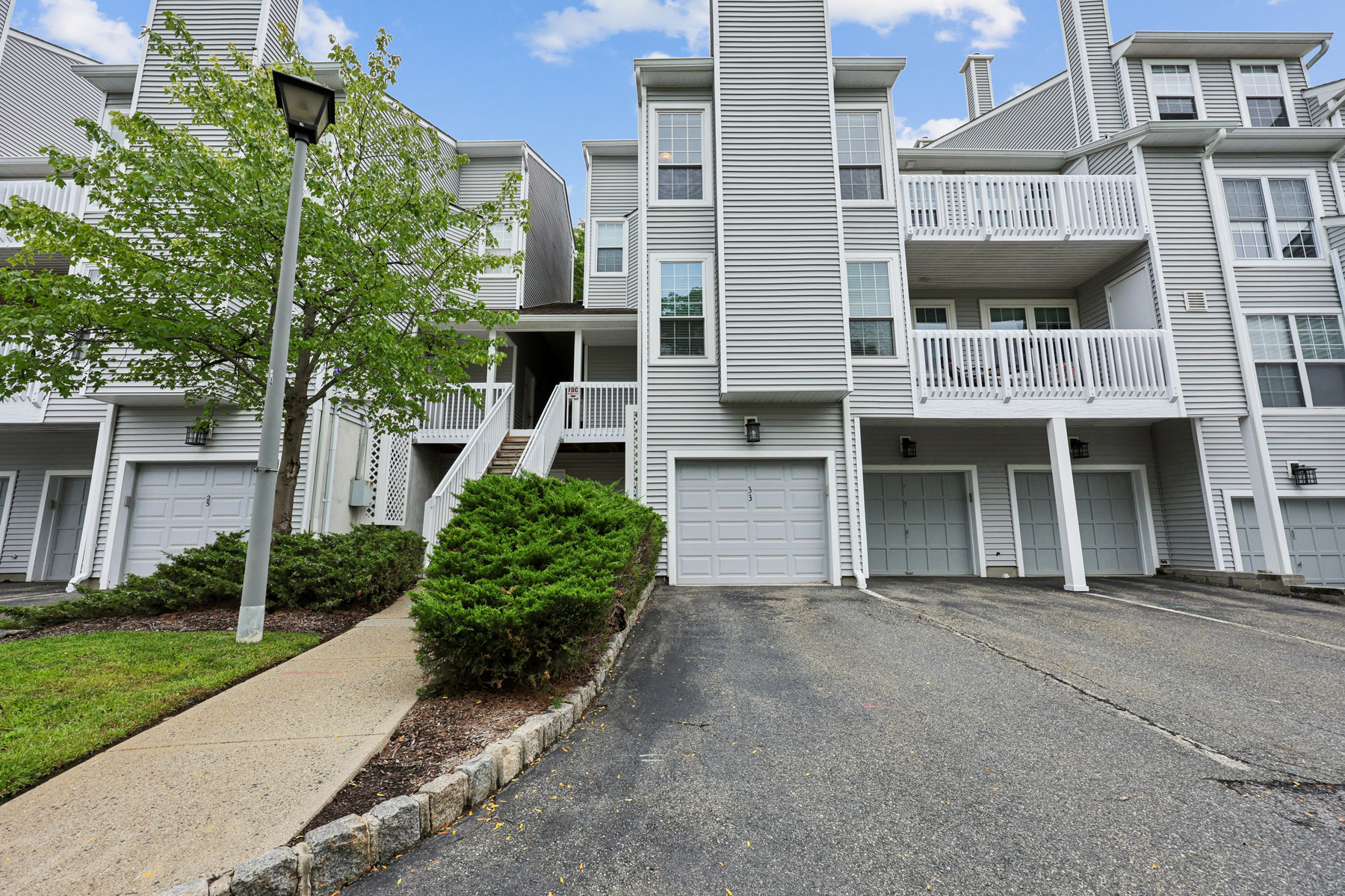 35 Markham Circle 
