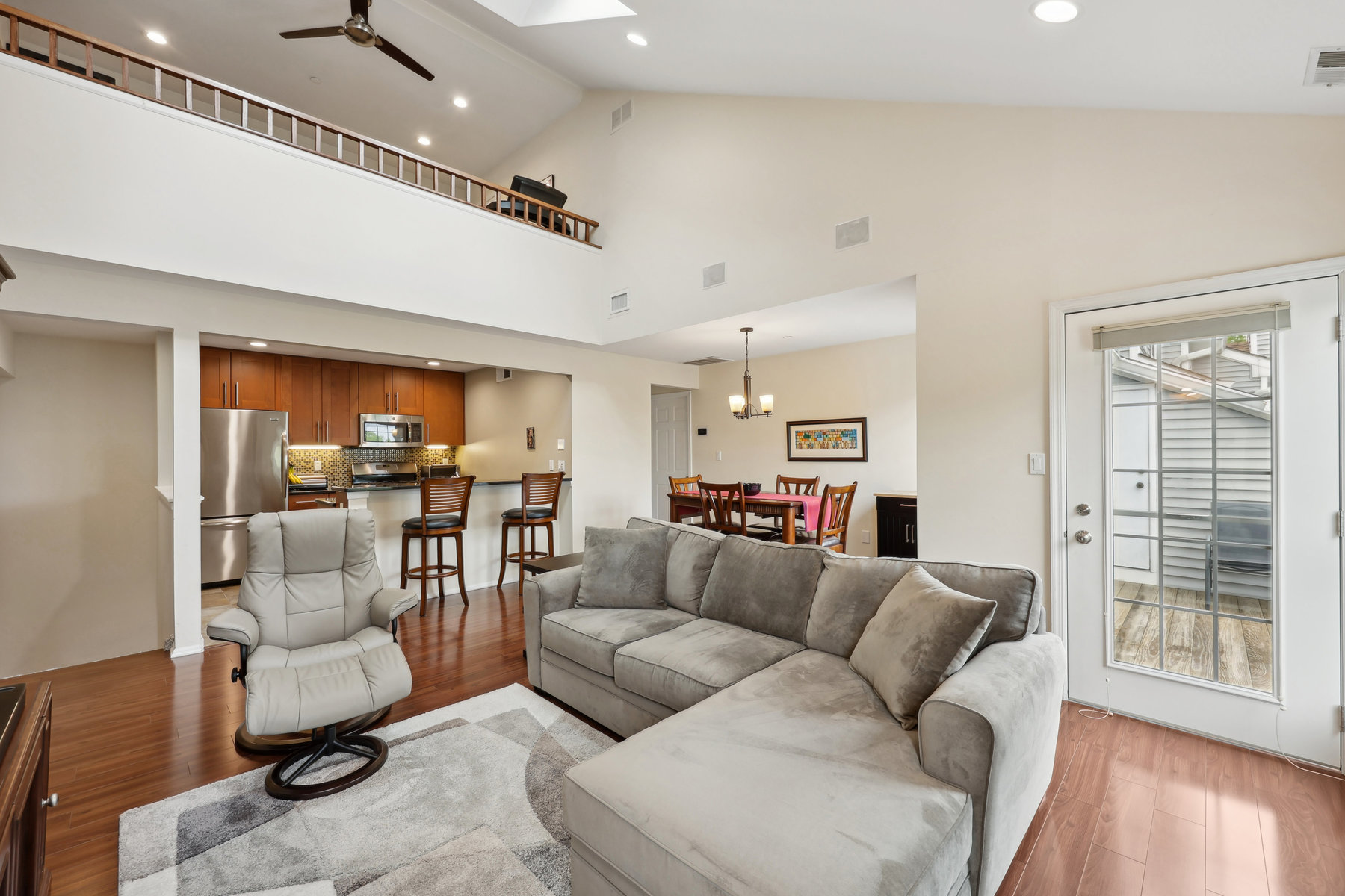 35 Markham Circle 