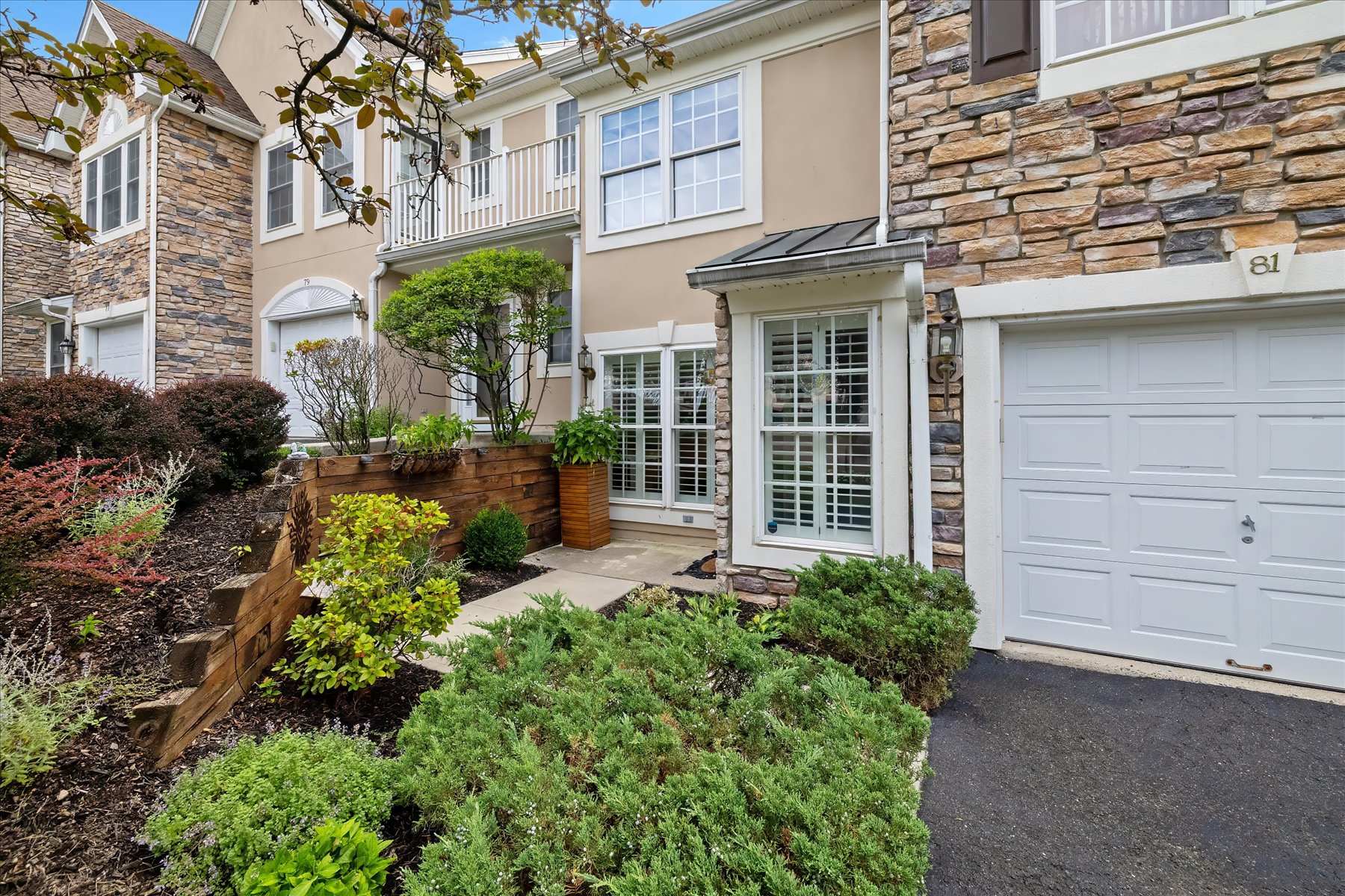 81 Magnolia Way 