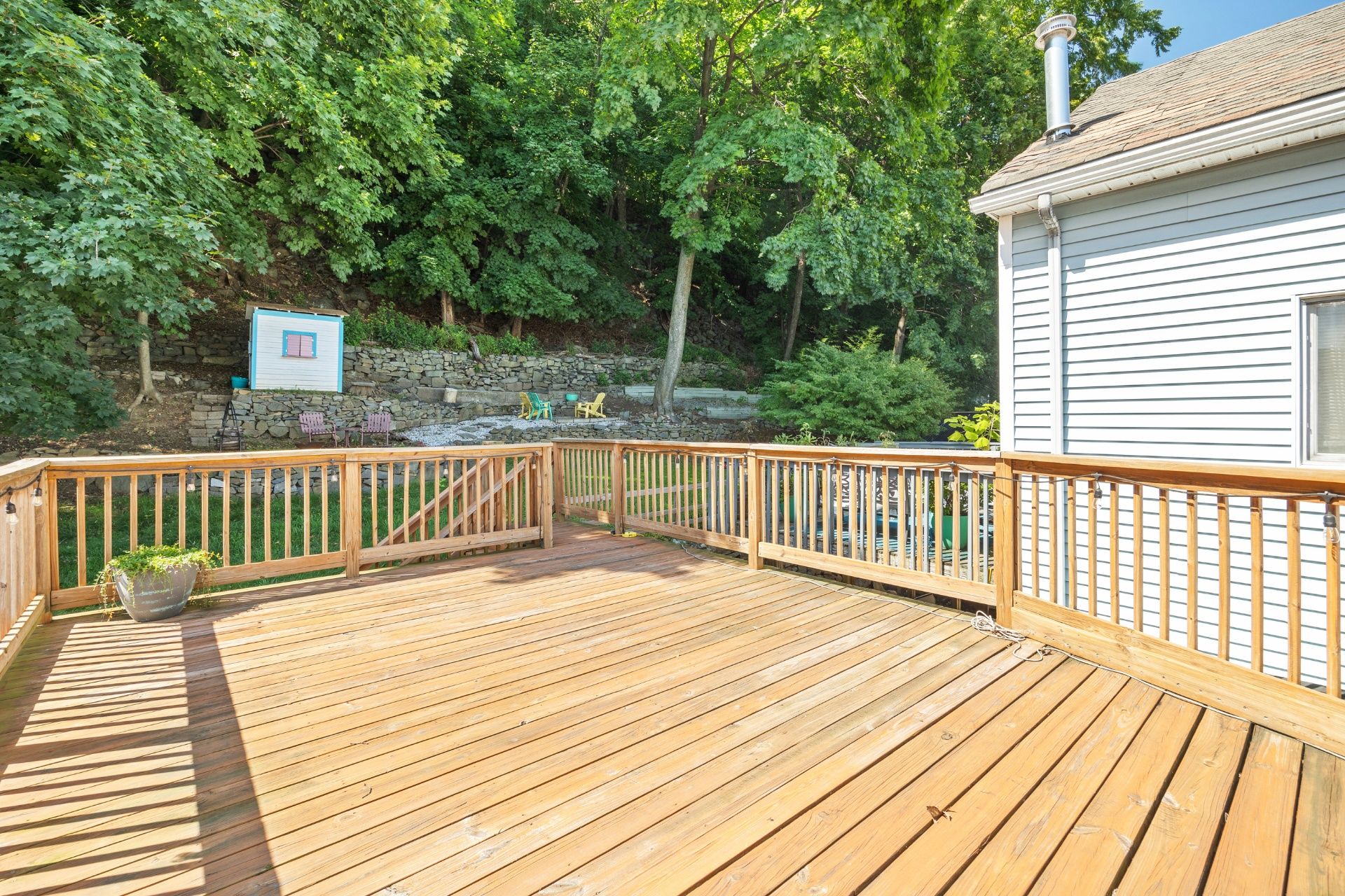 376 Undercliff Avenue 