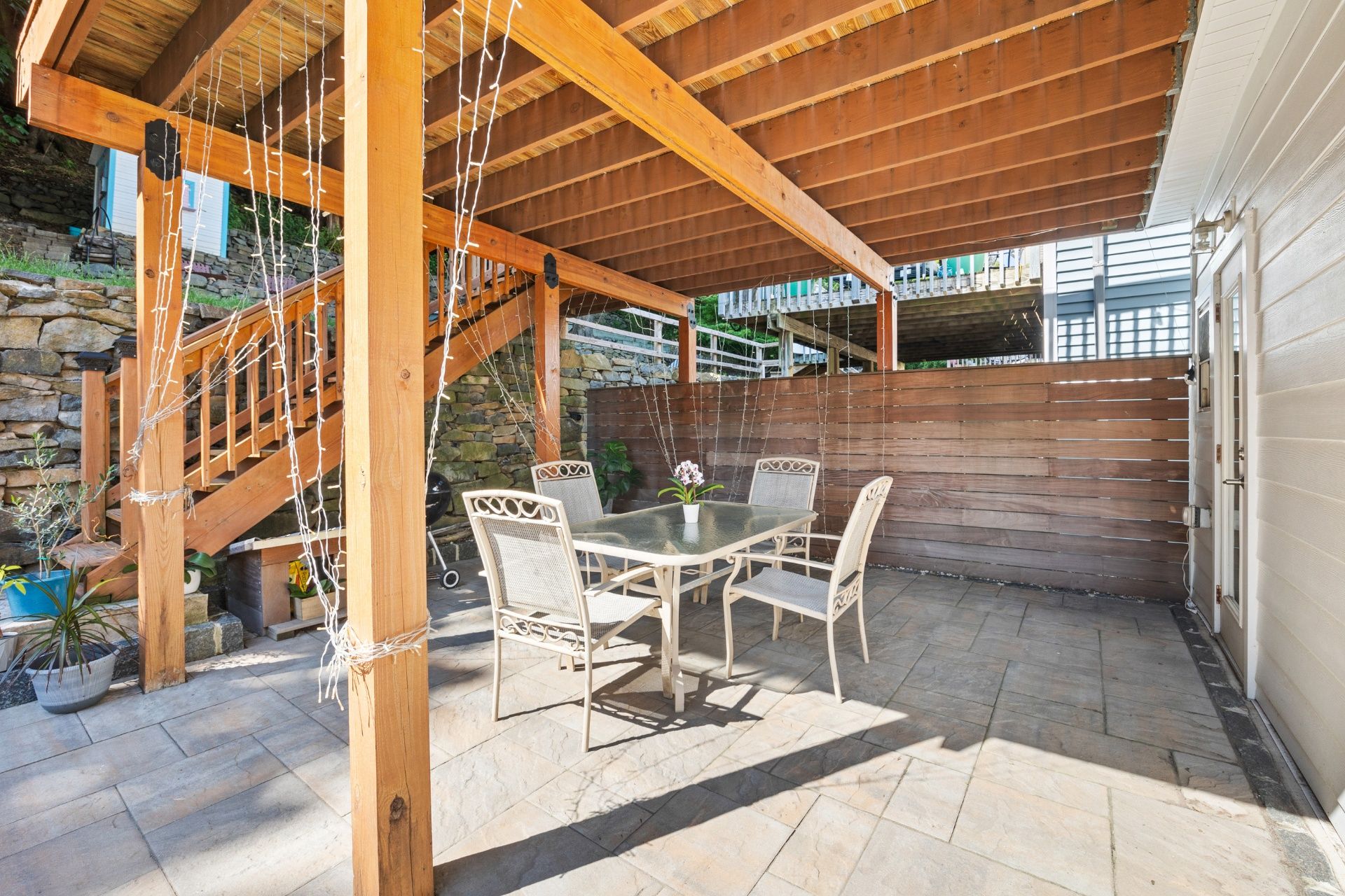 376 Undercliff Avenue 