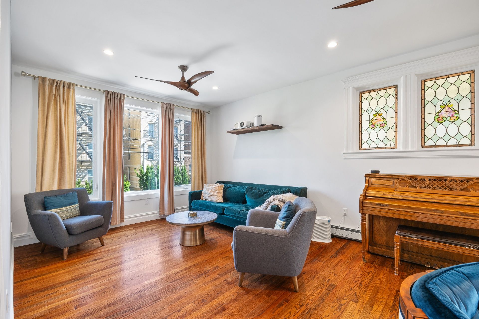 376 Undercliff Avenue 