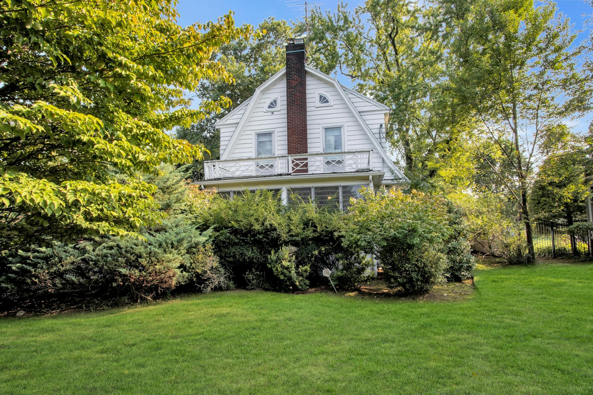 168 West Hudson Avenue