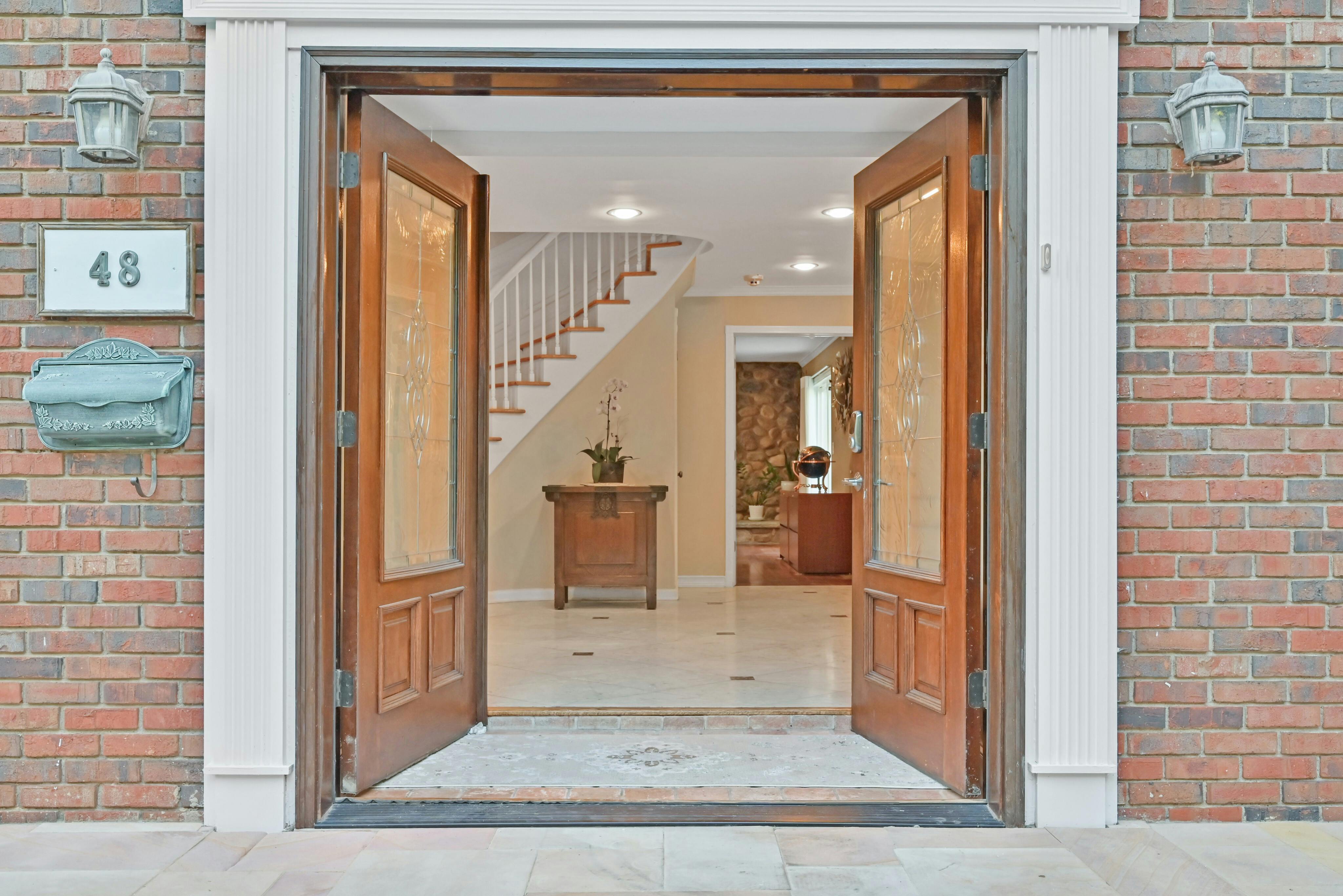 48 Karens Lane 